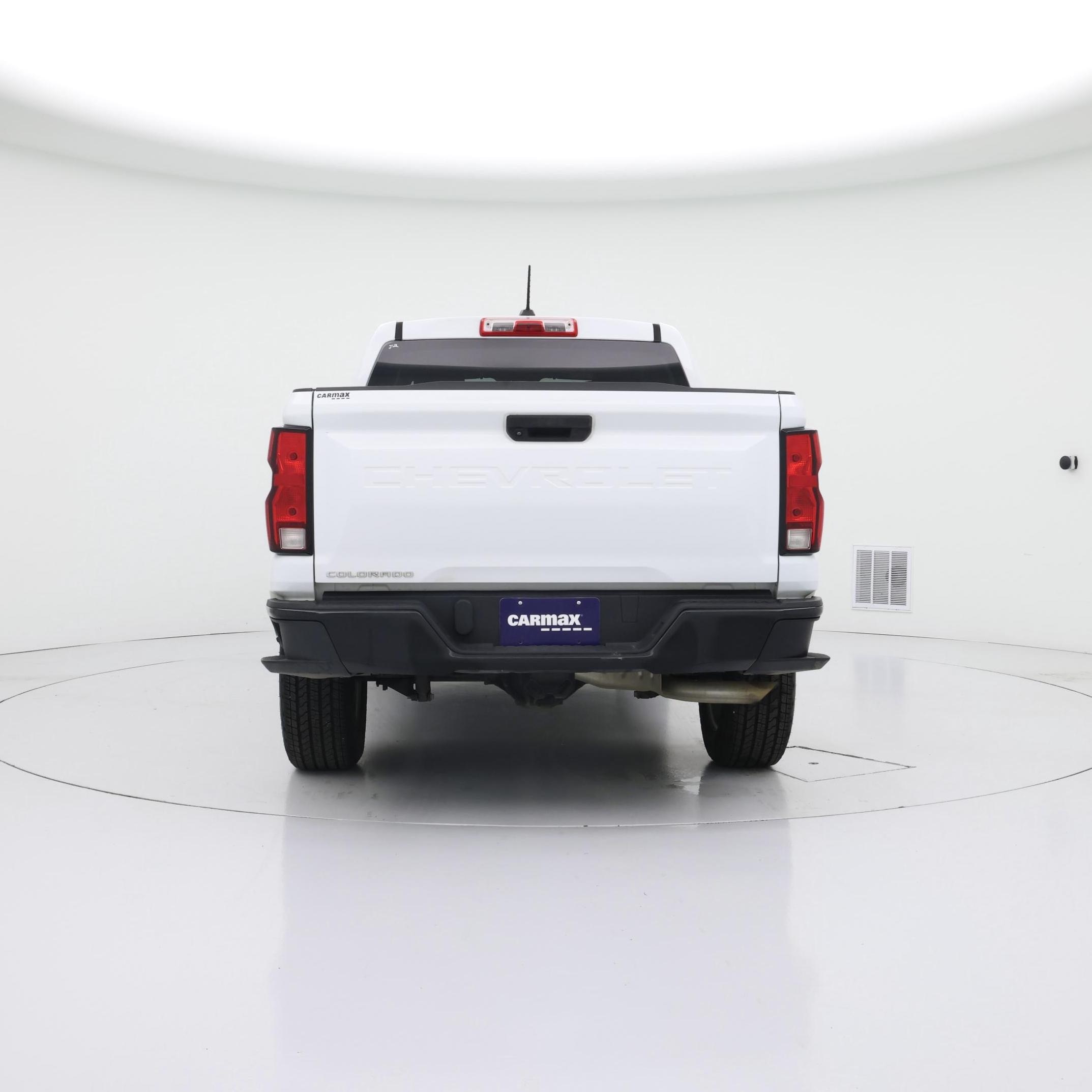 Thumbnail: 2023 Chevrolet Colorado - 6