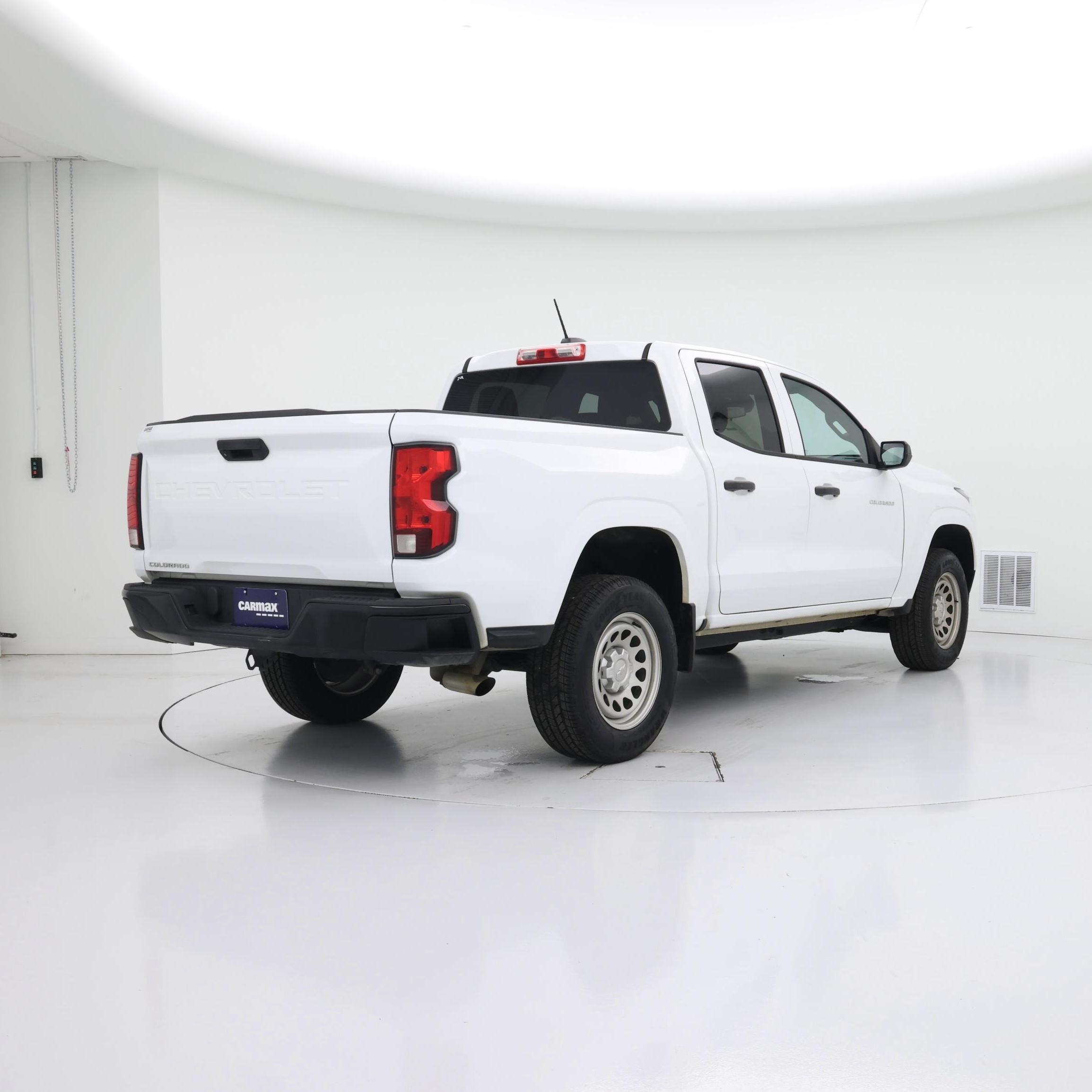 Thumbnail: 2023 Chevrolet Colorado - 8