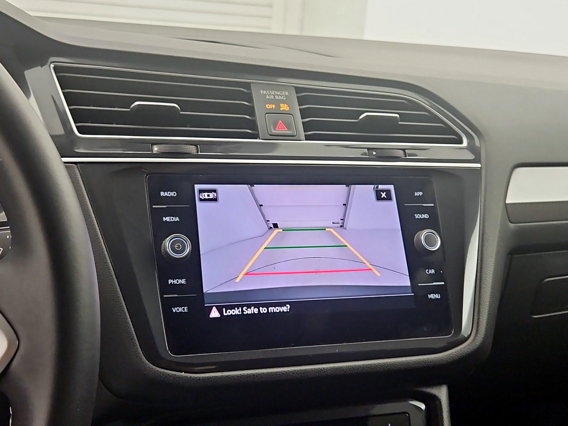 Thumbnail: 2024 Volkswagen Tiguan - 14