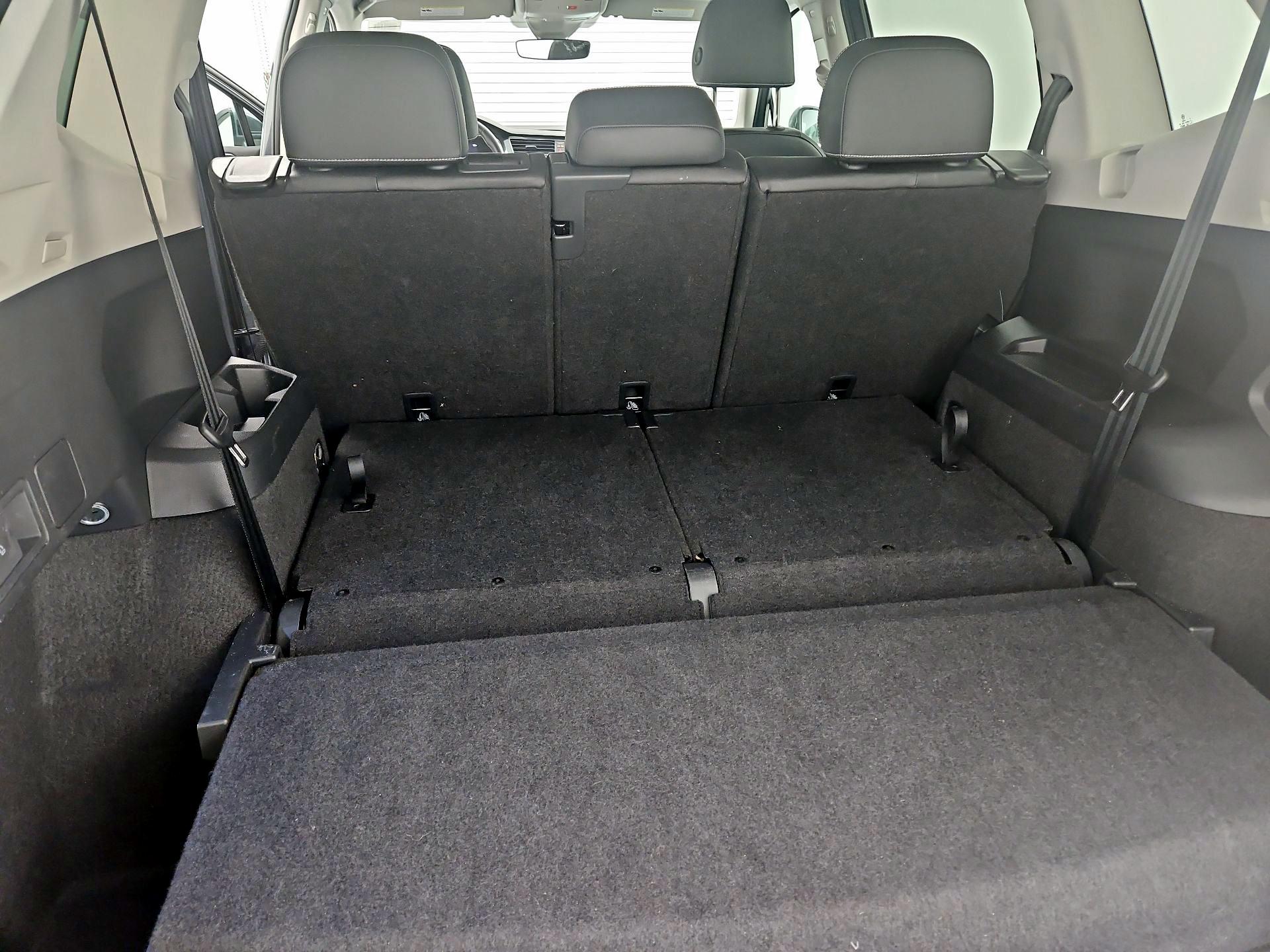 Thumbnail: 2024 Volkswagen Tiguan - 20