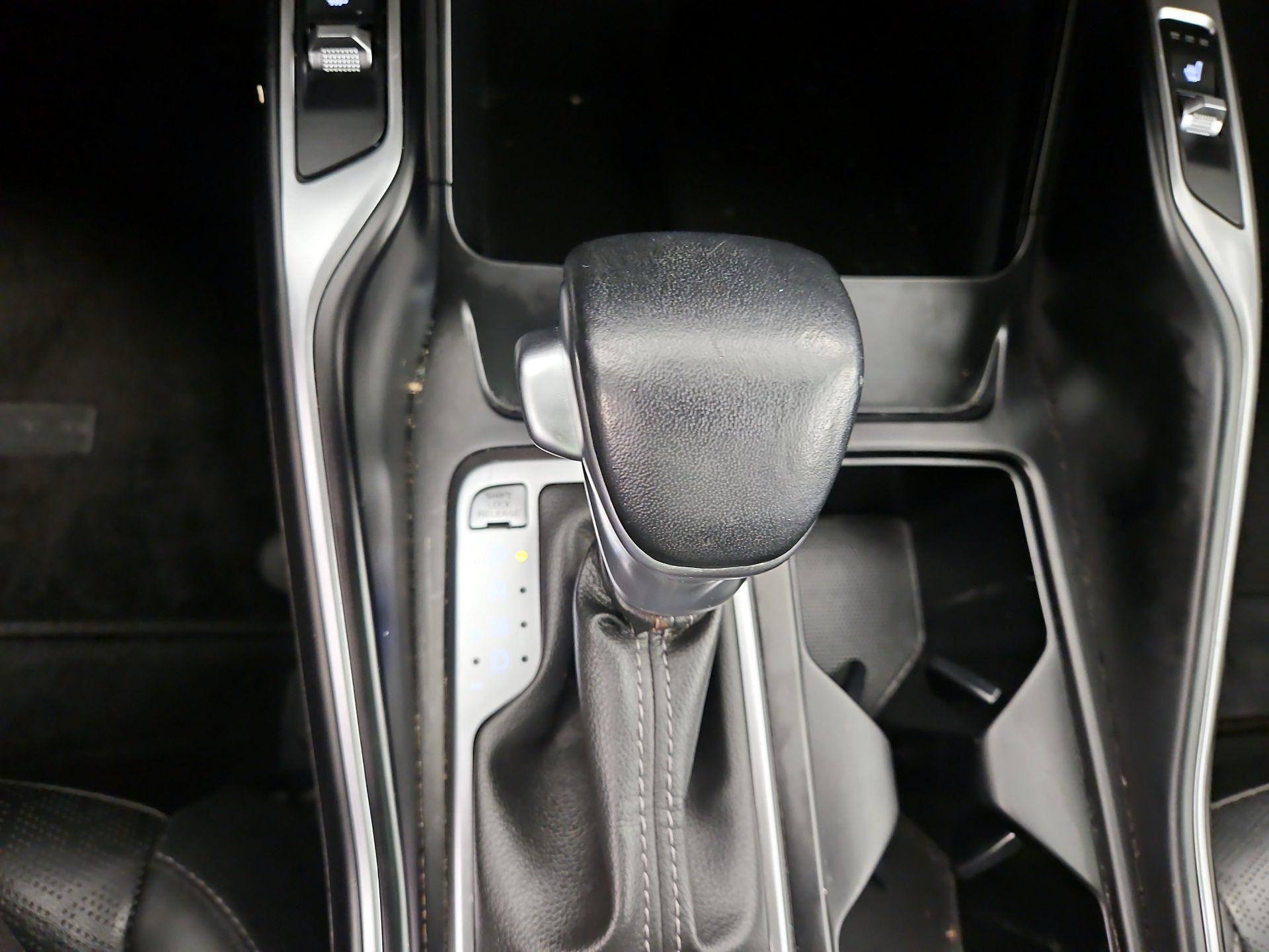 Thumbnail: 2023 Kia Sorento - 18