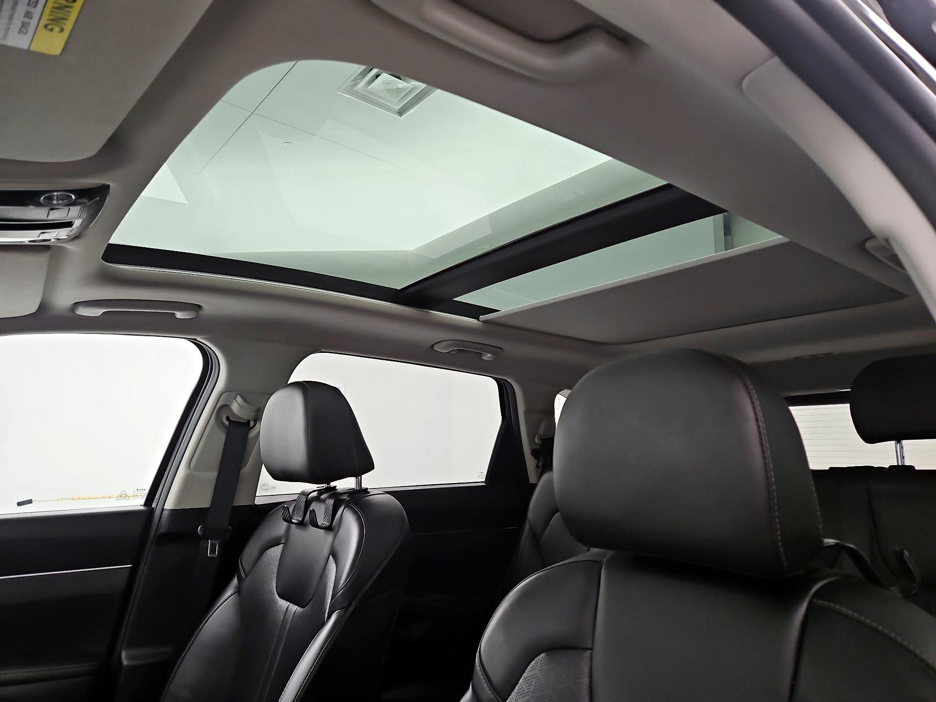 Thumbnail: 2023 Kia Sorento - 20