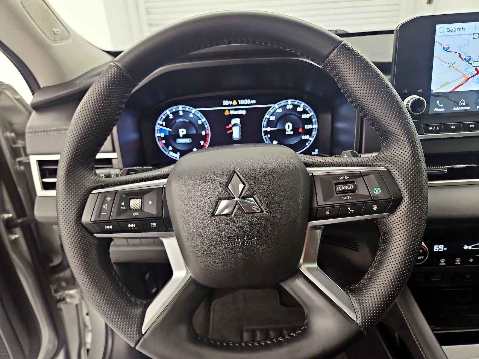 2024 Mitsubishi Outlander SE - Photo 11