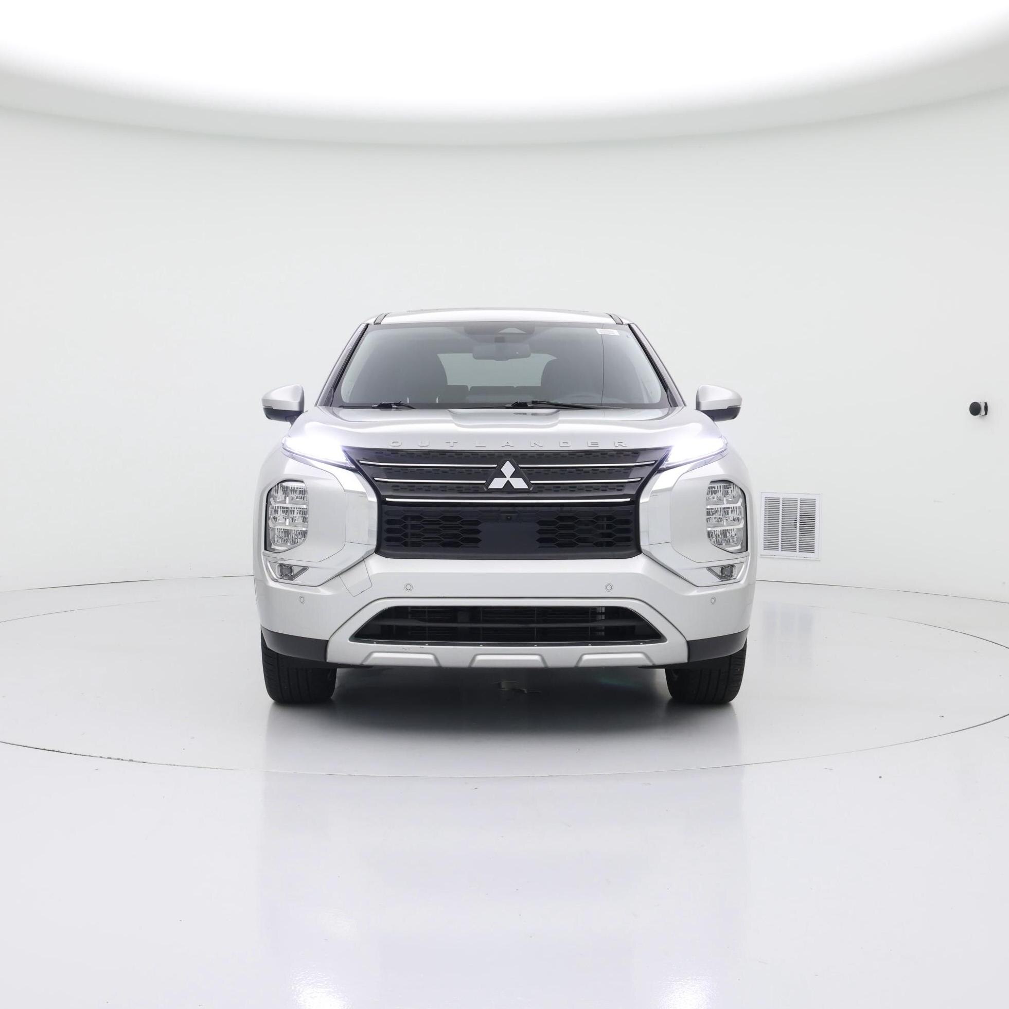 Thumbnail: 2024 Mitsubishi Outlander - 5