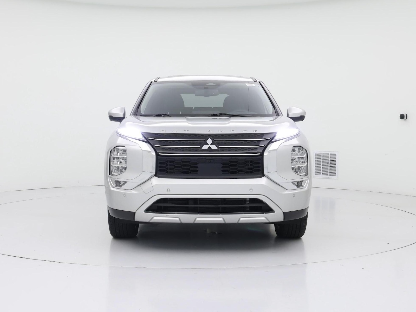 2024 Mitsubishi Outlander SE - Photo 6