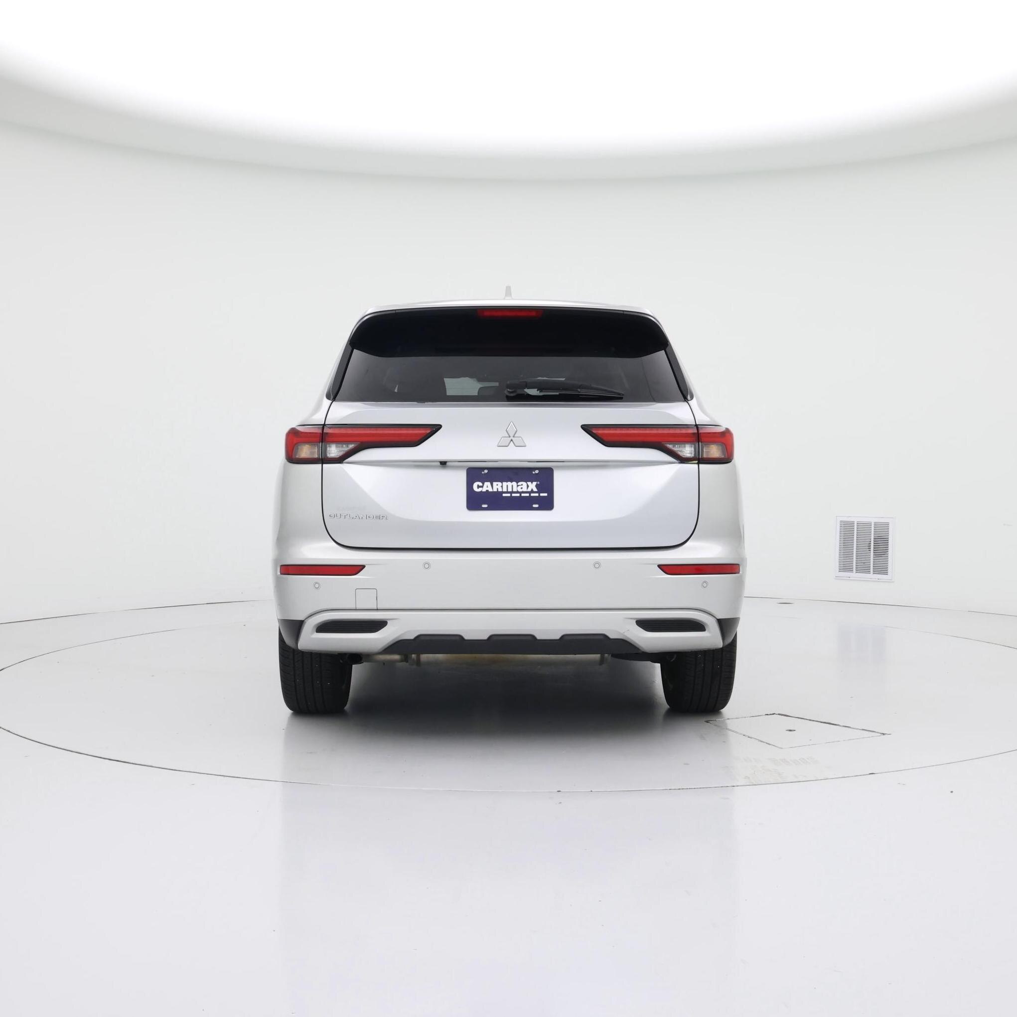 Thumbnail: 2024 Mitsubishi Outlander - 6