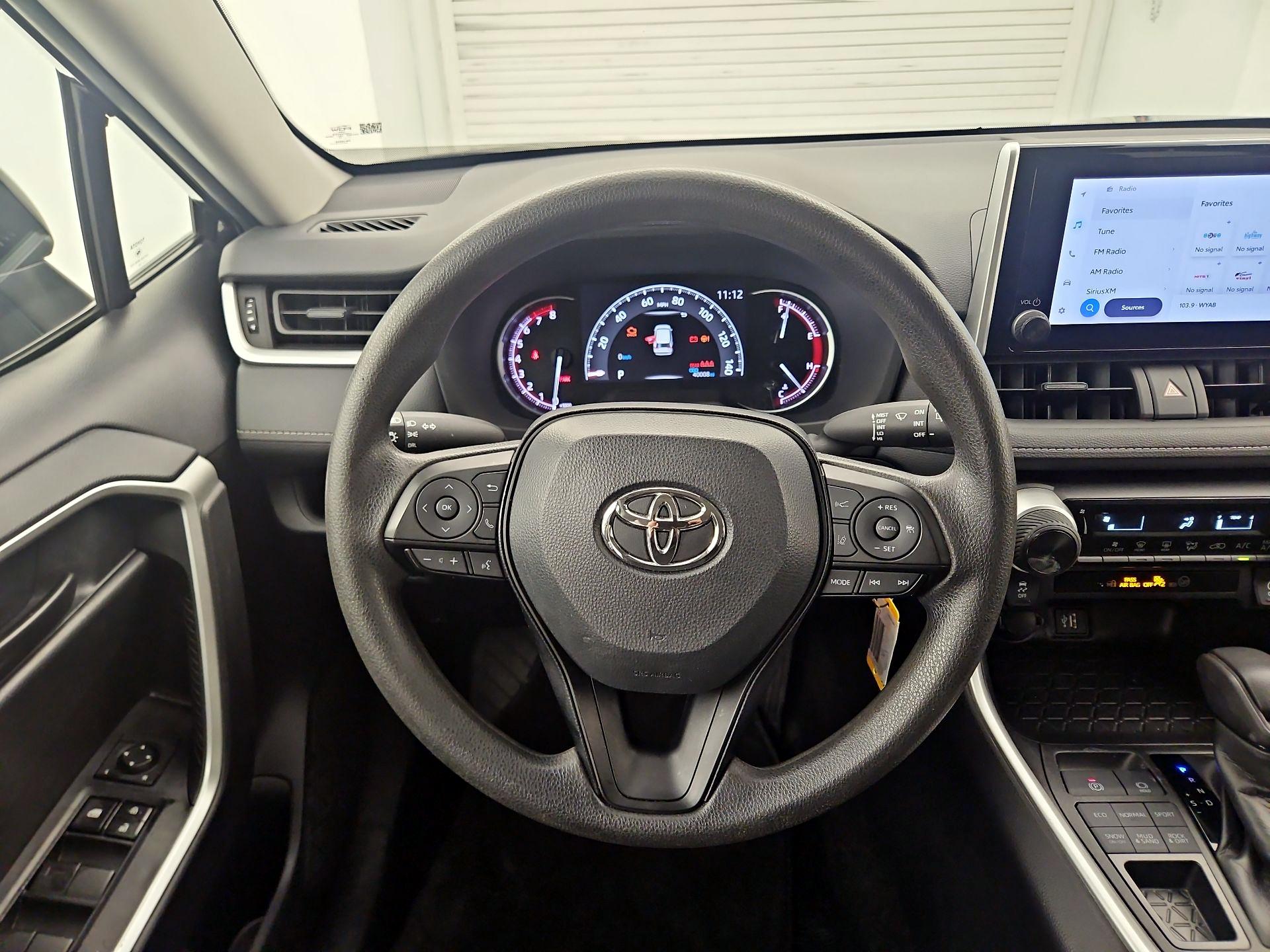 Thumbnail: 2024 Toyota RAV4 - 10