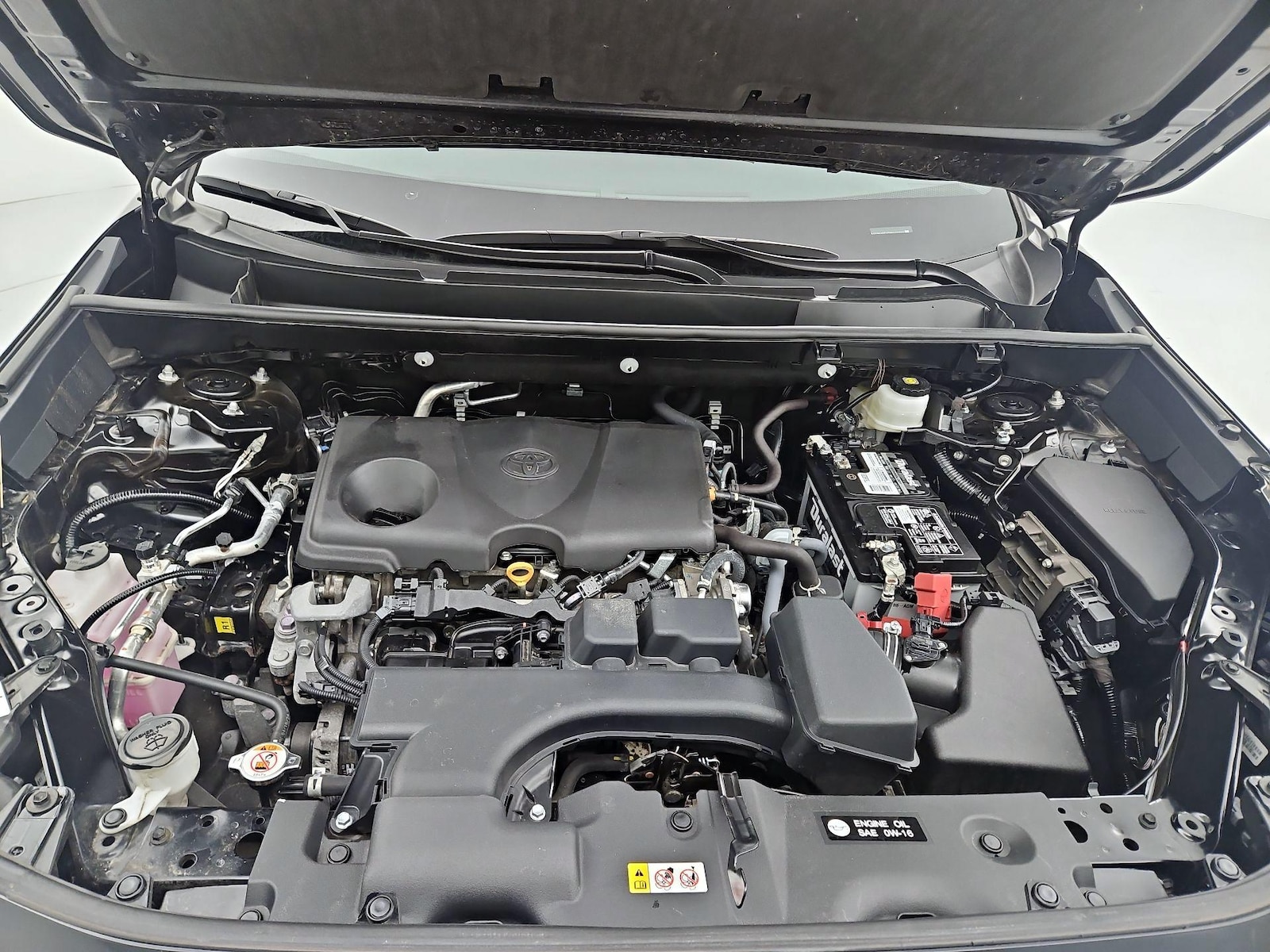 2024 Toyota RAV4 LE - Photo 23