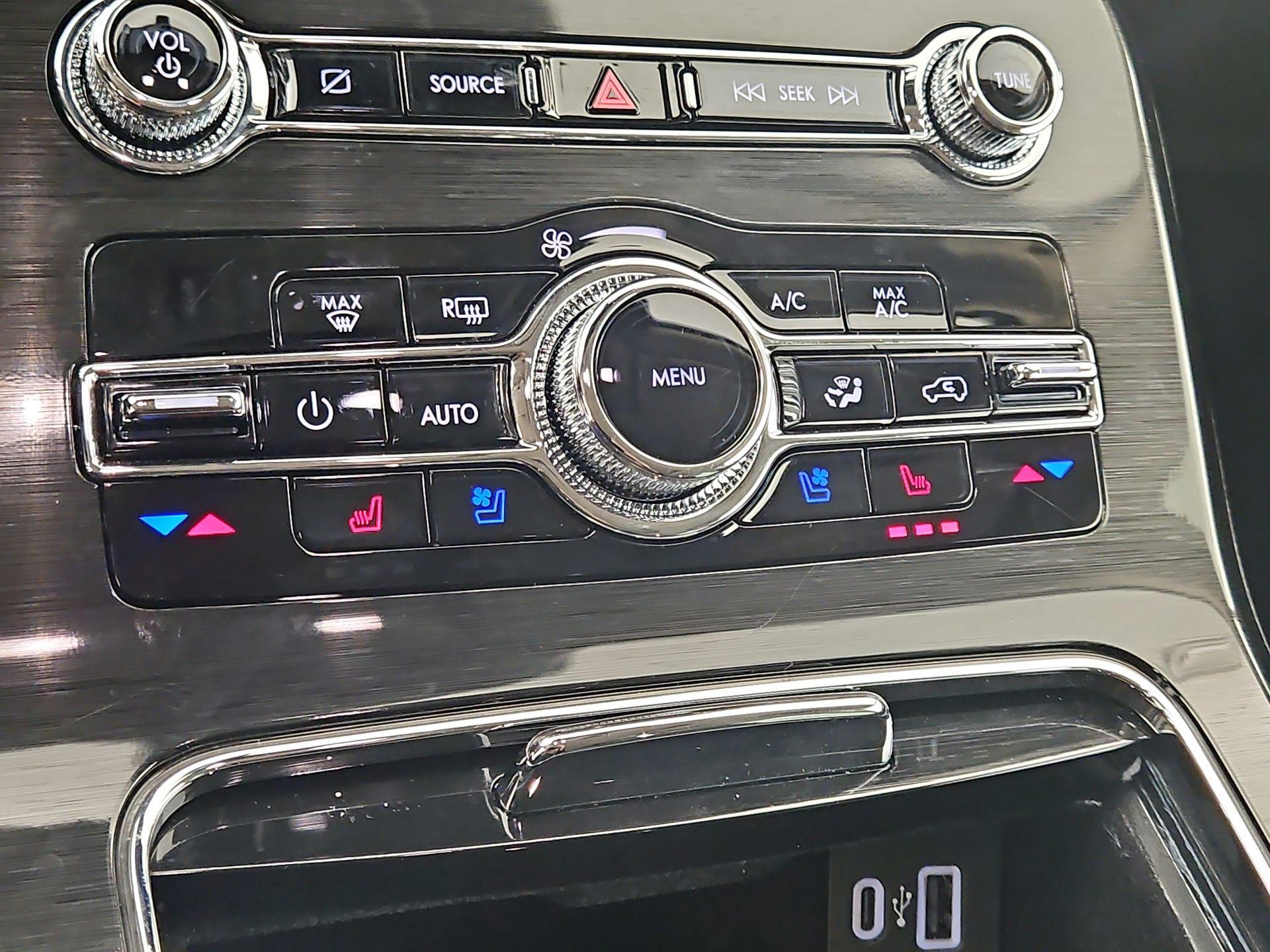 Thumbnail: 2023 Lincoln Nautilus - 17