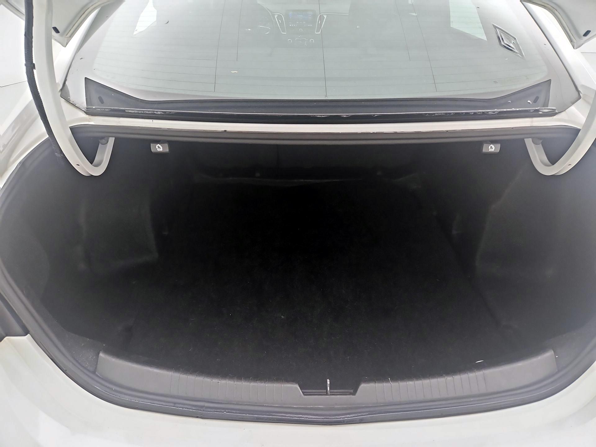 Thumbnail: 2020 Chevrolet Malibu - 20