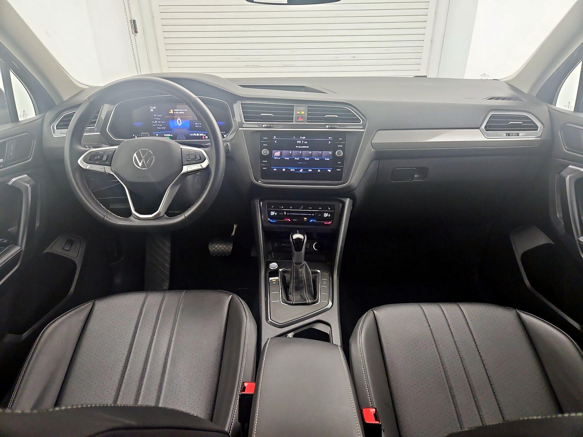 Thumbnail: 2024 Volkswagen Tiguan - 9