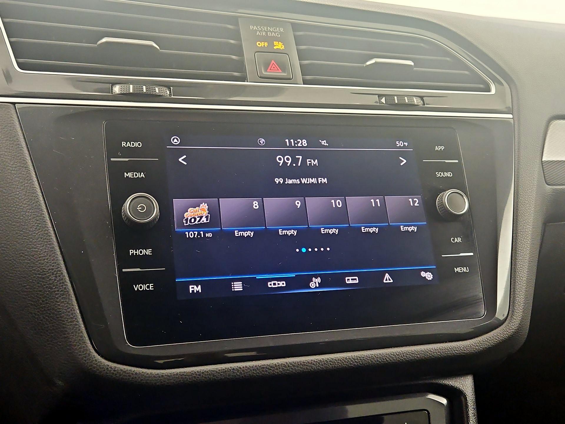 Thumbnail: 2024 Volkswagen Tiguan - 15