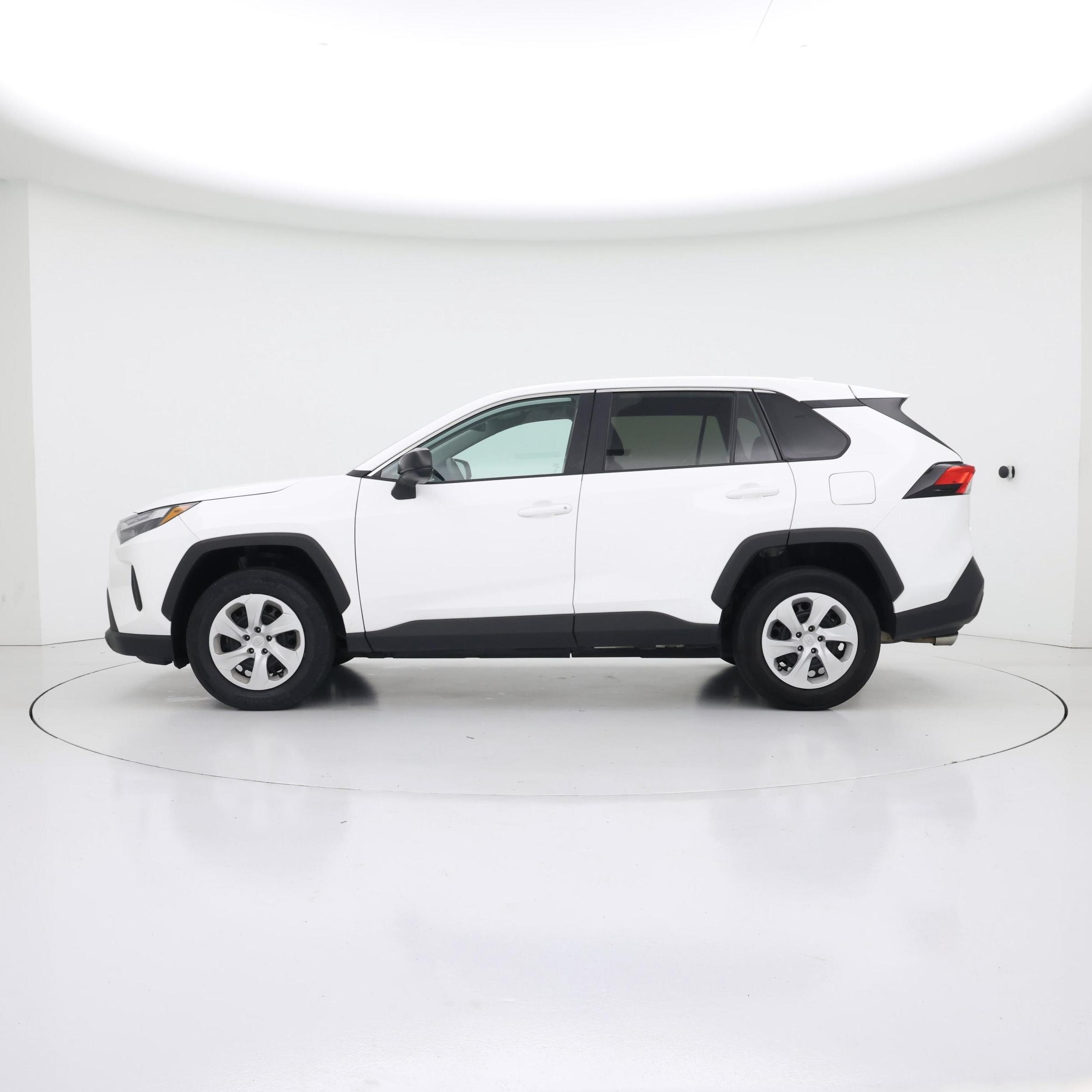 Thumbnail: 2024 Toyota RAV4 - 3