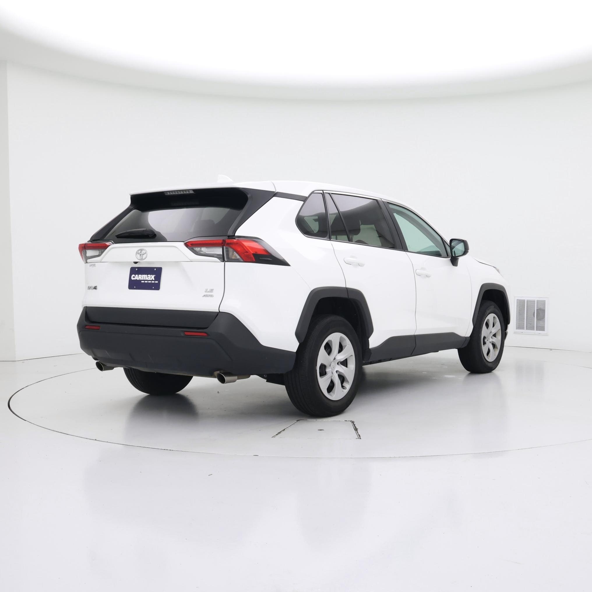 Thumbnail: 2024 Toyota RAV4 - 8