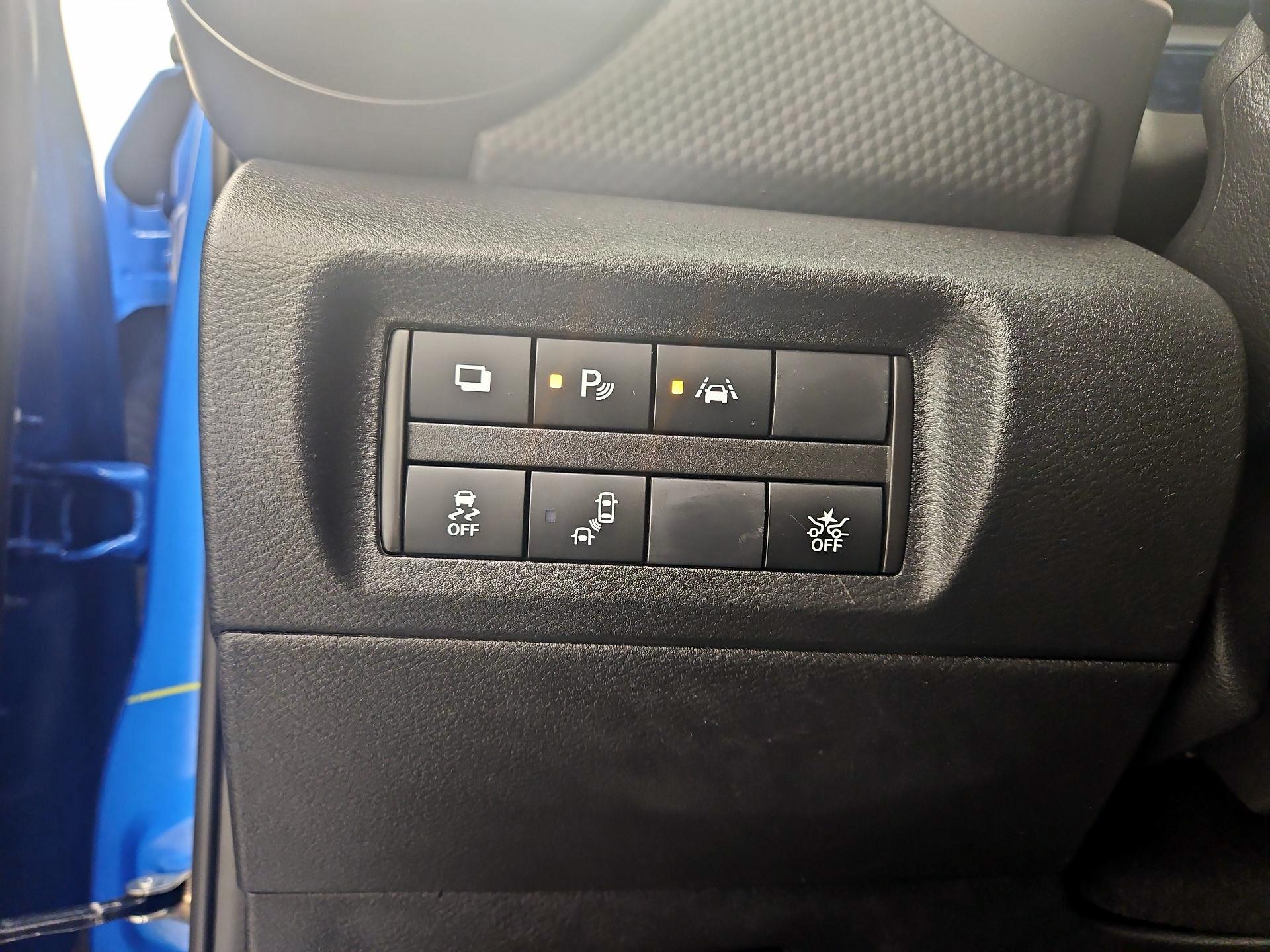 Thumbnail: 2023 Nissan Kicks - 13