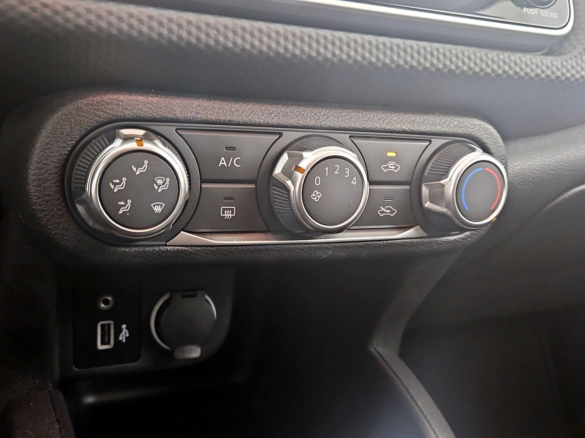 Thumbnail: 2023 Nissan Kicks - 16