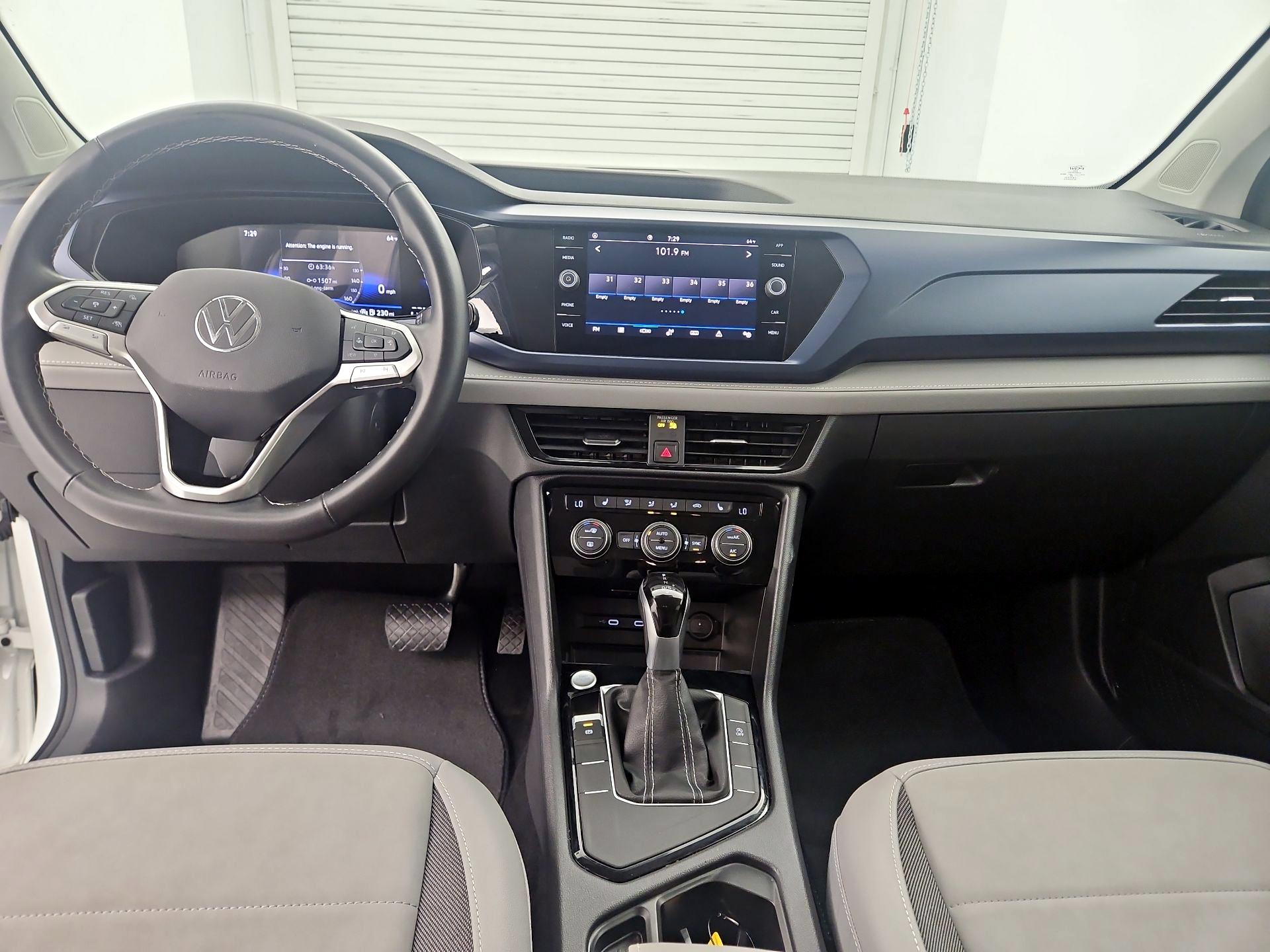 Thumbnail: 2024 Volkswagen Taos - 9