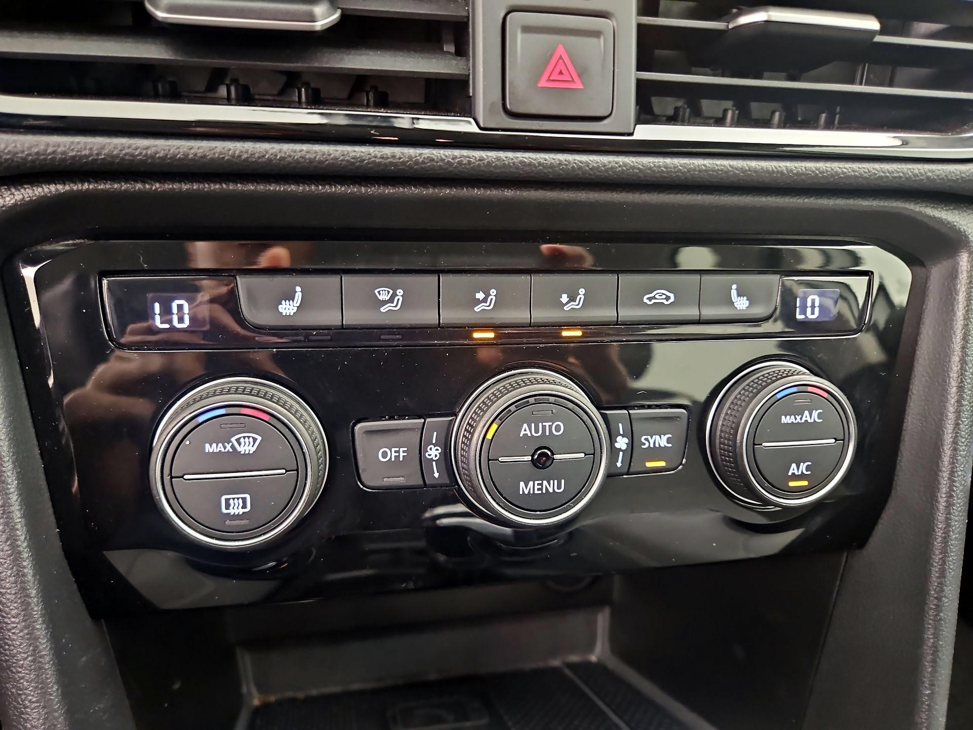 Thumbnail: 2024 Volkswagen Taos - 16