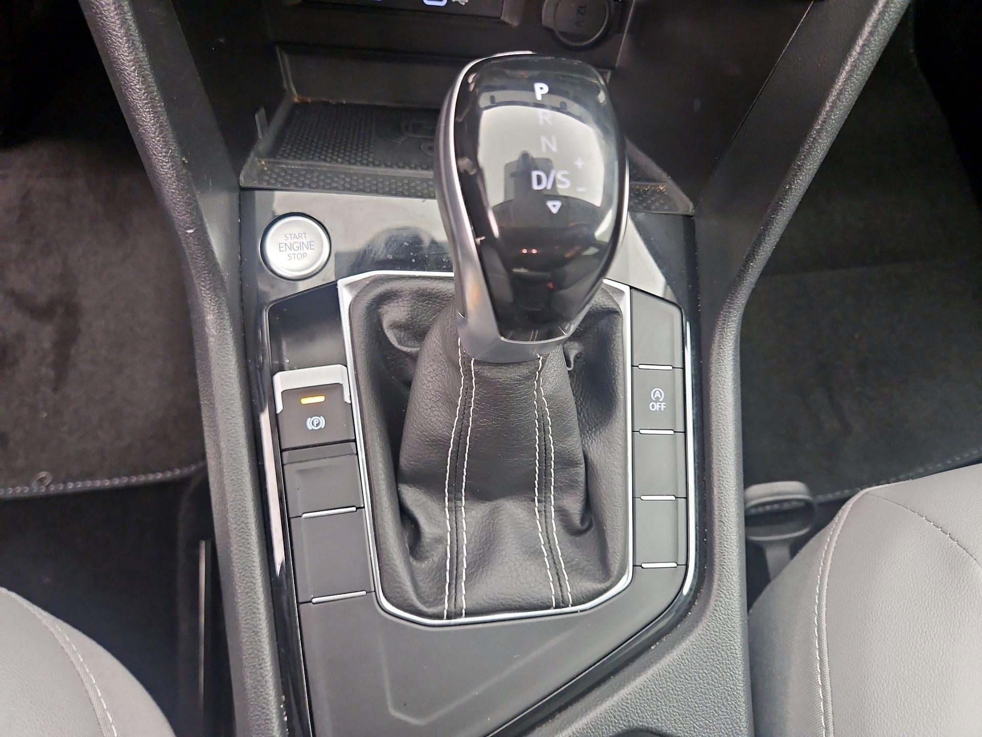 Thumbnail: 2024 Volkswagen Taos - 17