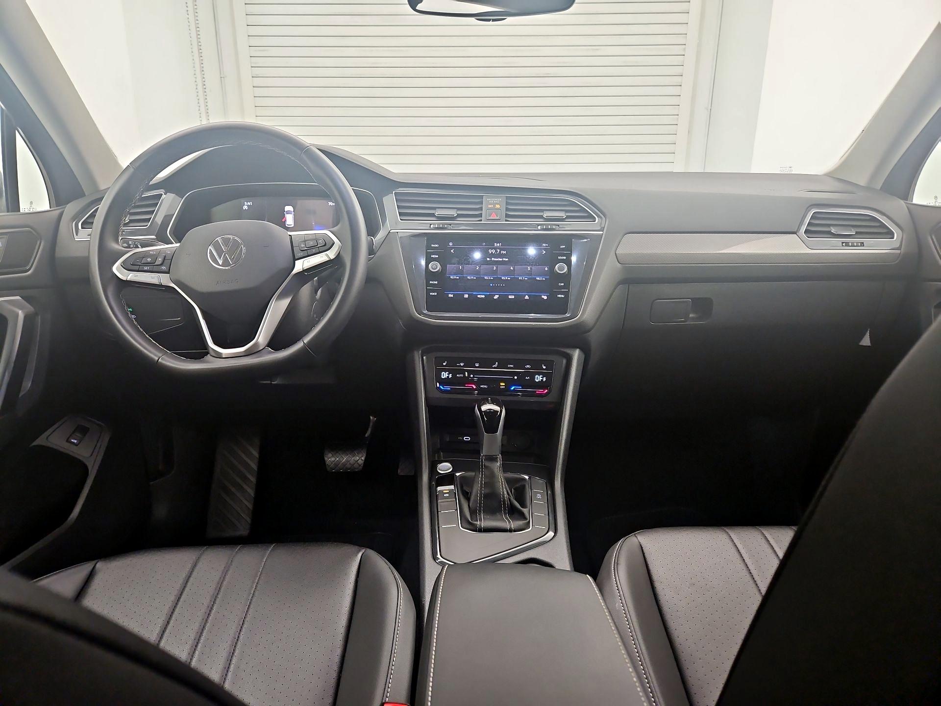 Thumbnail: 2024 Volkswagen Tiguan - 9