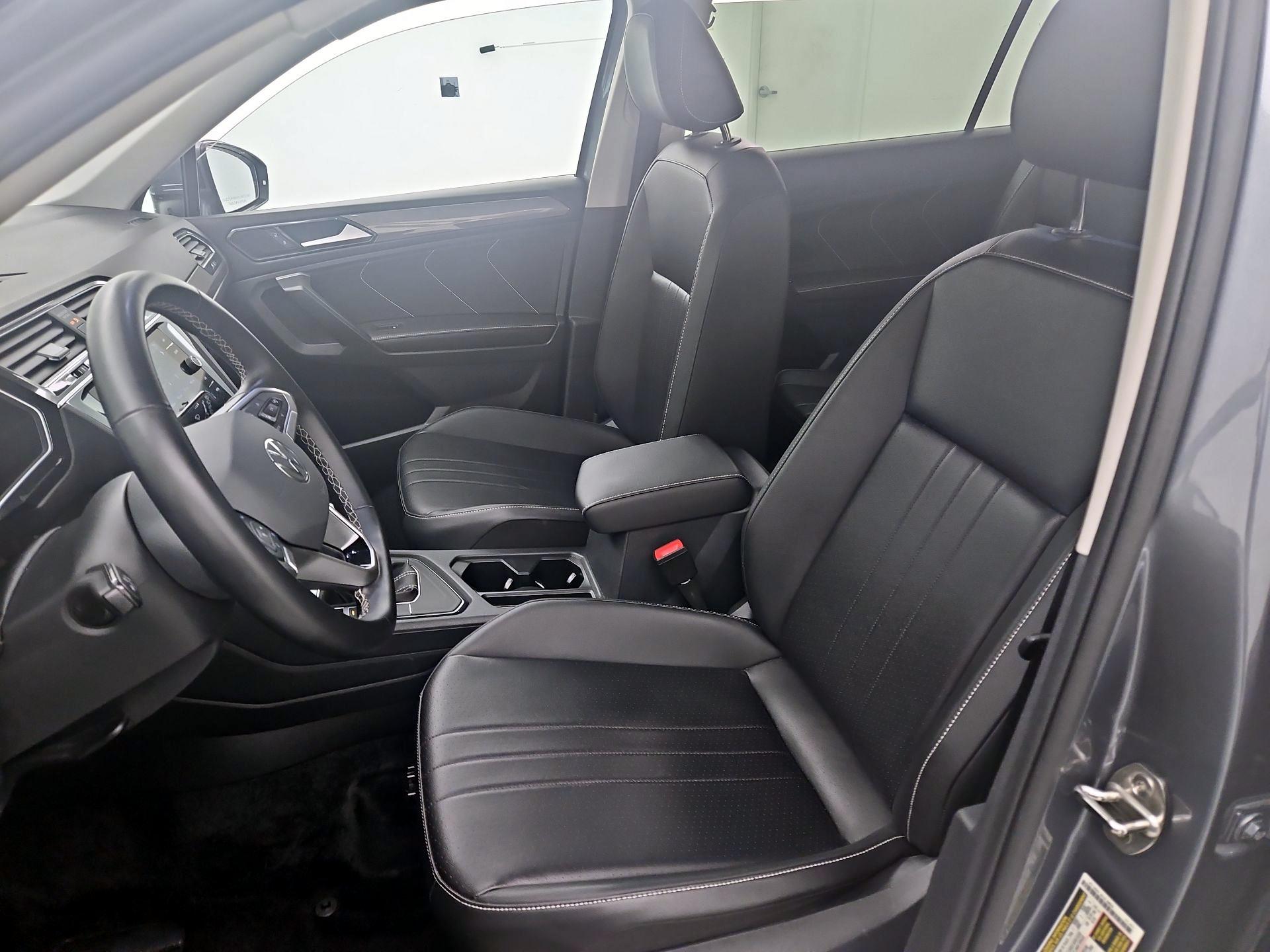 Thumbnail: 2024 Volkswagen Tiguan - 11