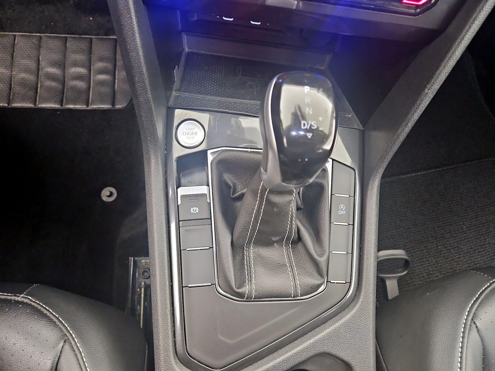 Thumbnail: 2024 Volkswagen Tiguan - 17