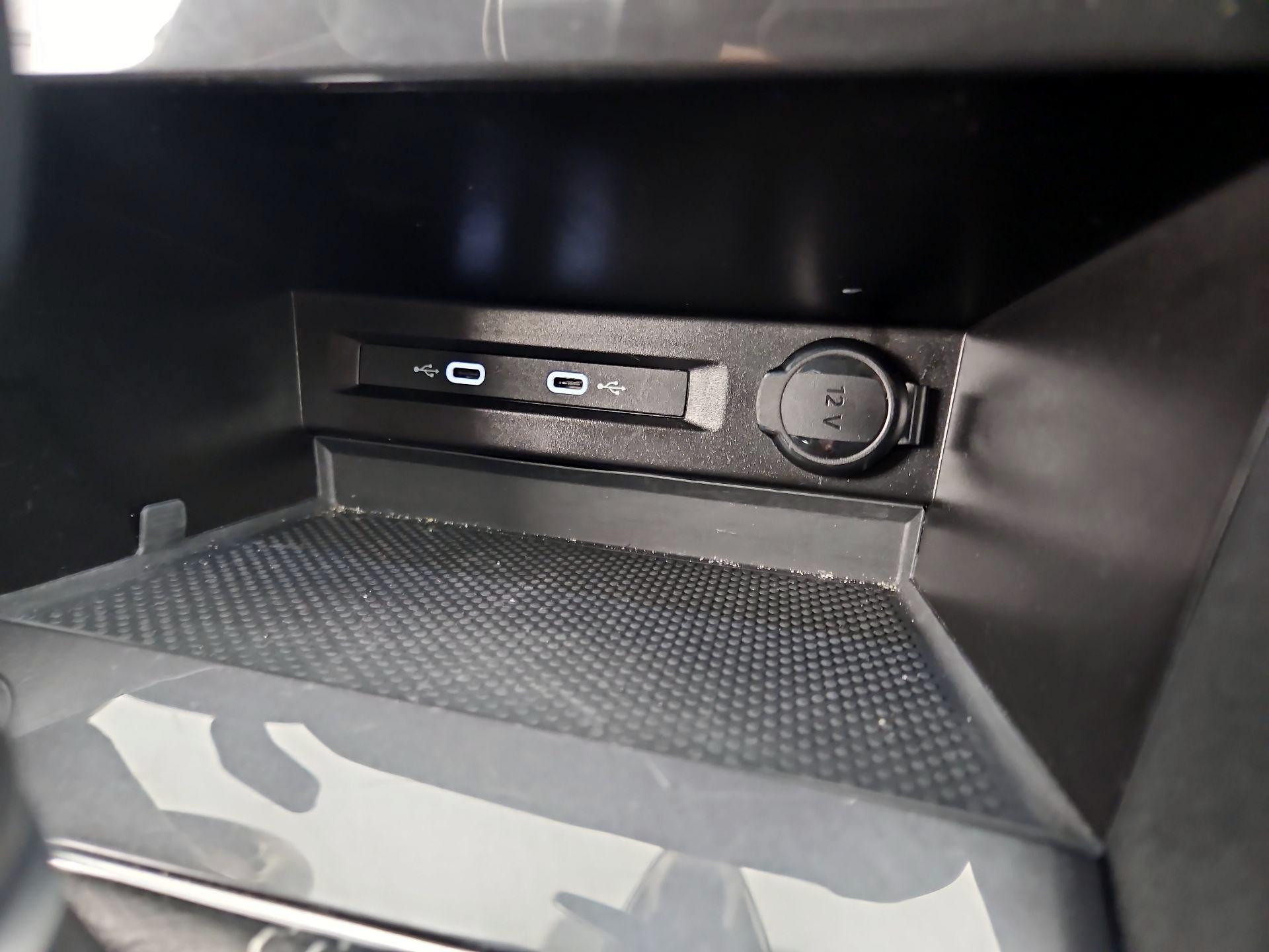 Thumbnail: 2024 Volkswagen Tiguan - 18