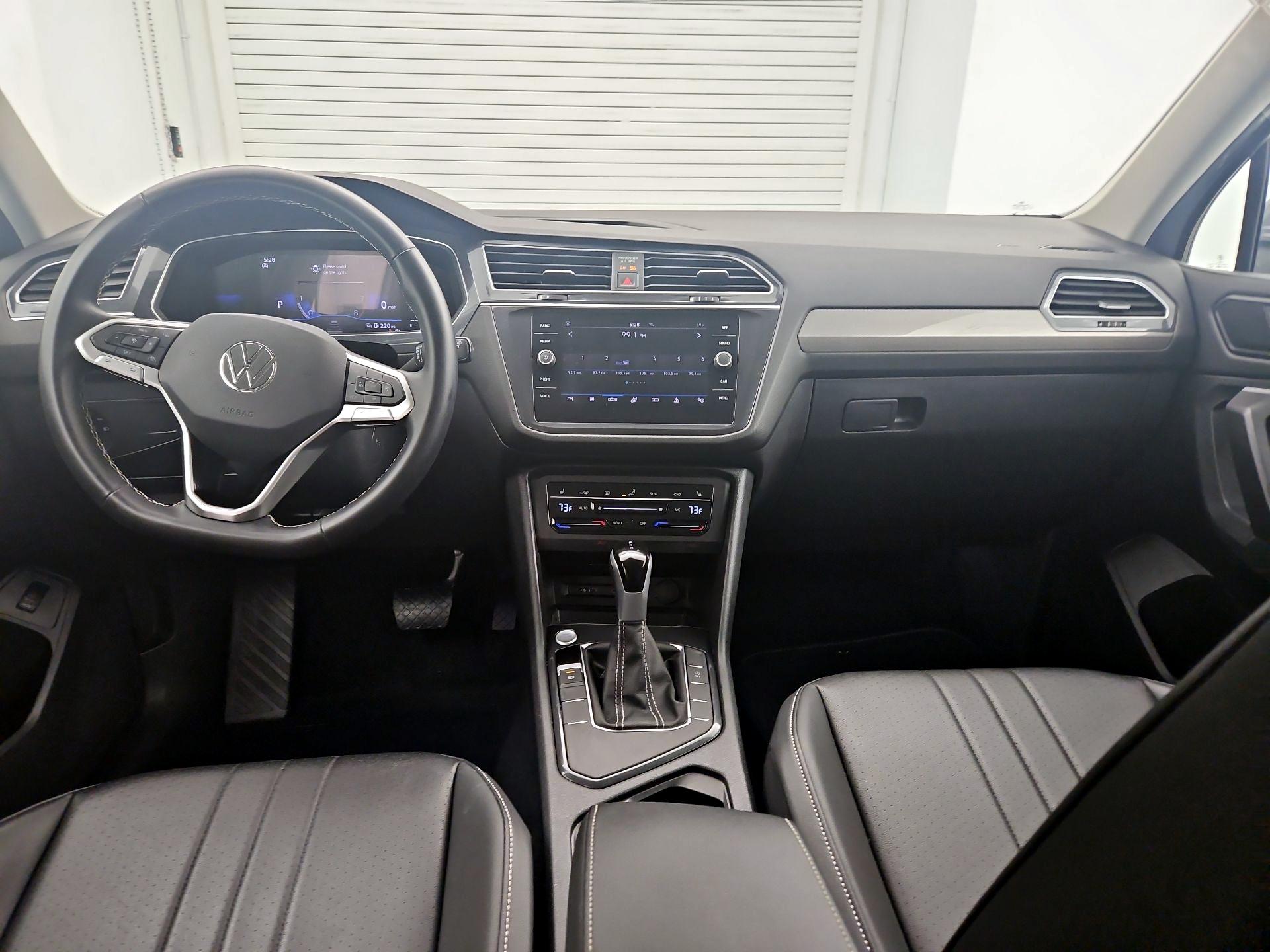 Thumbnail: 2024 Volkswagen Tiguan - 9