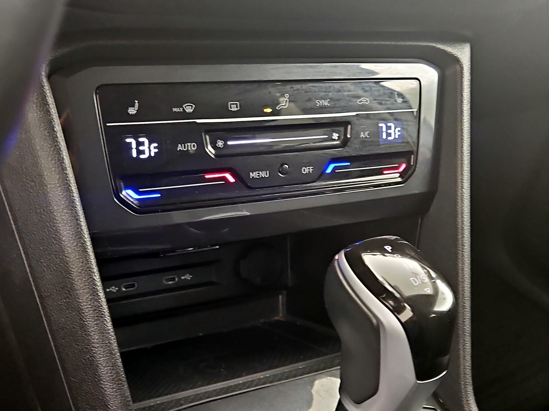 Thumbnail: 2024 Volkswagen Tiguan - 16