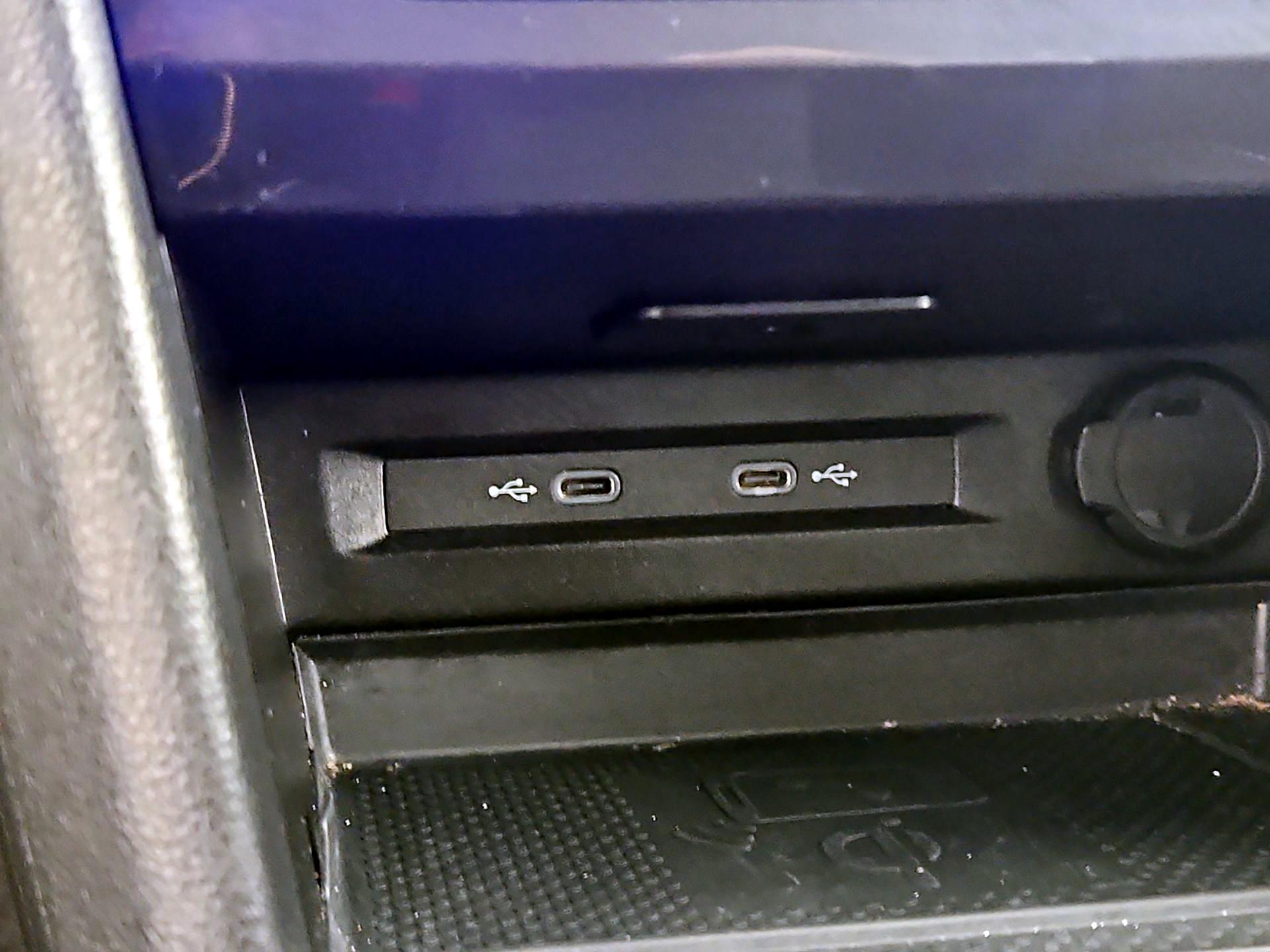 Thumbnail: 2024 Volkswagen Tiguan - 18