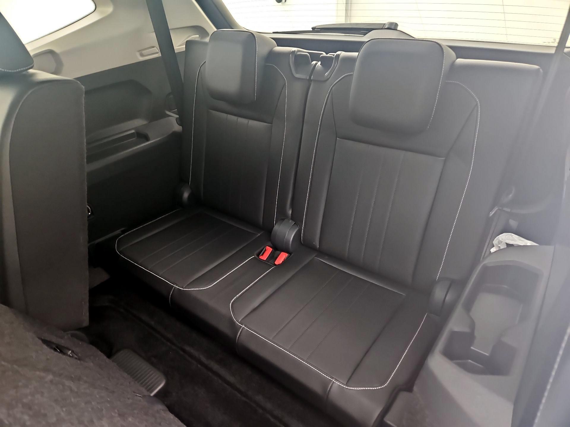 Thumbnail: 2024 Volkswagen Tiguan - 20