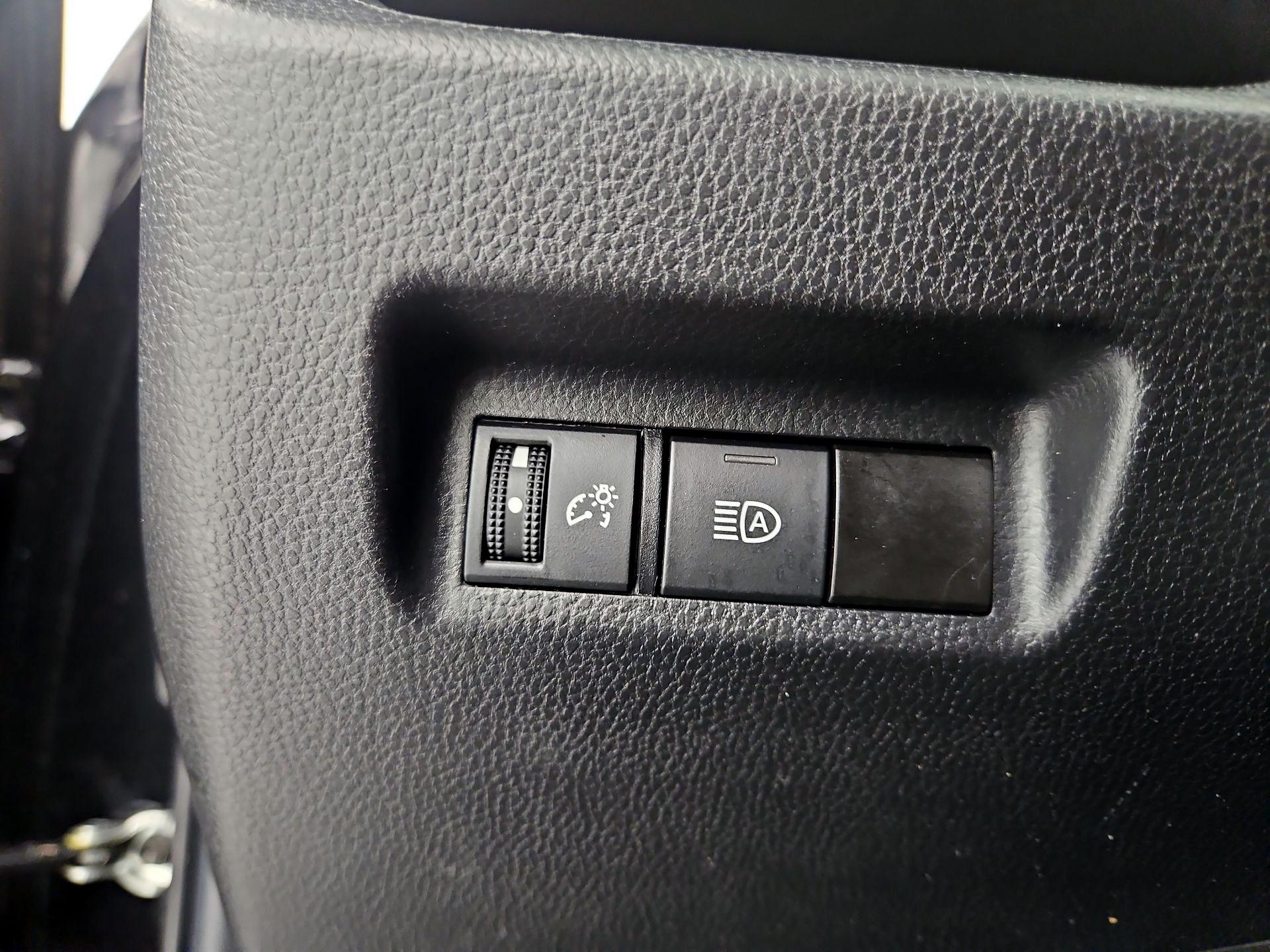 Thumbnail: 2023 Toyota RAV4 - 13