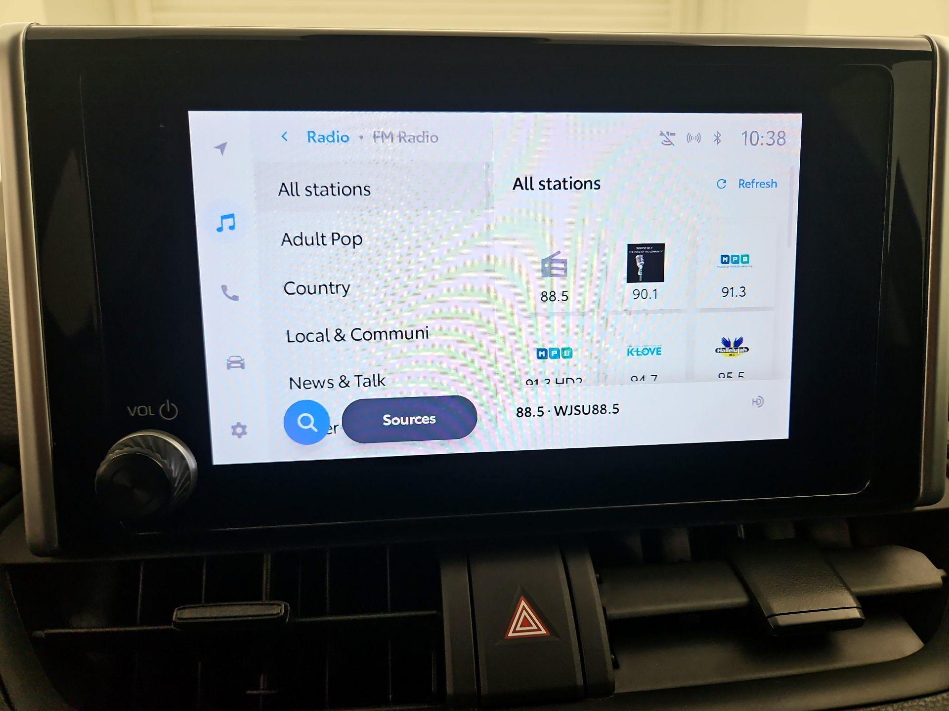 Thumbnail: 2023 Toyota RAV4 - 15