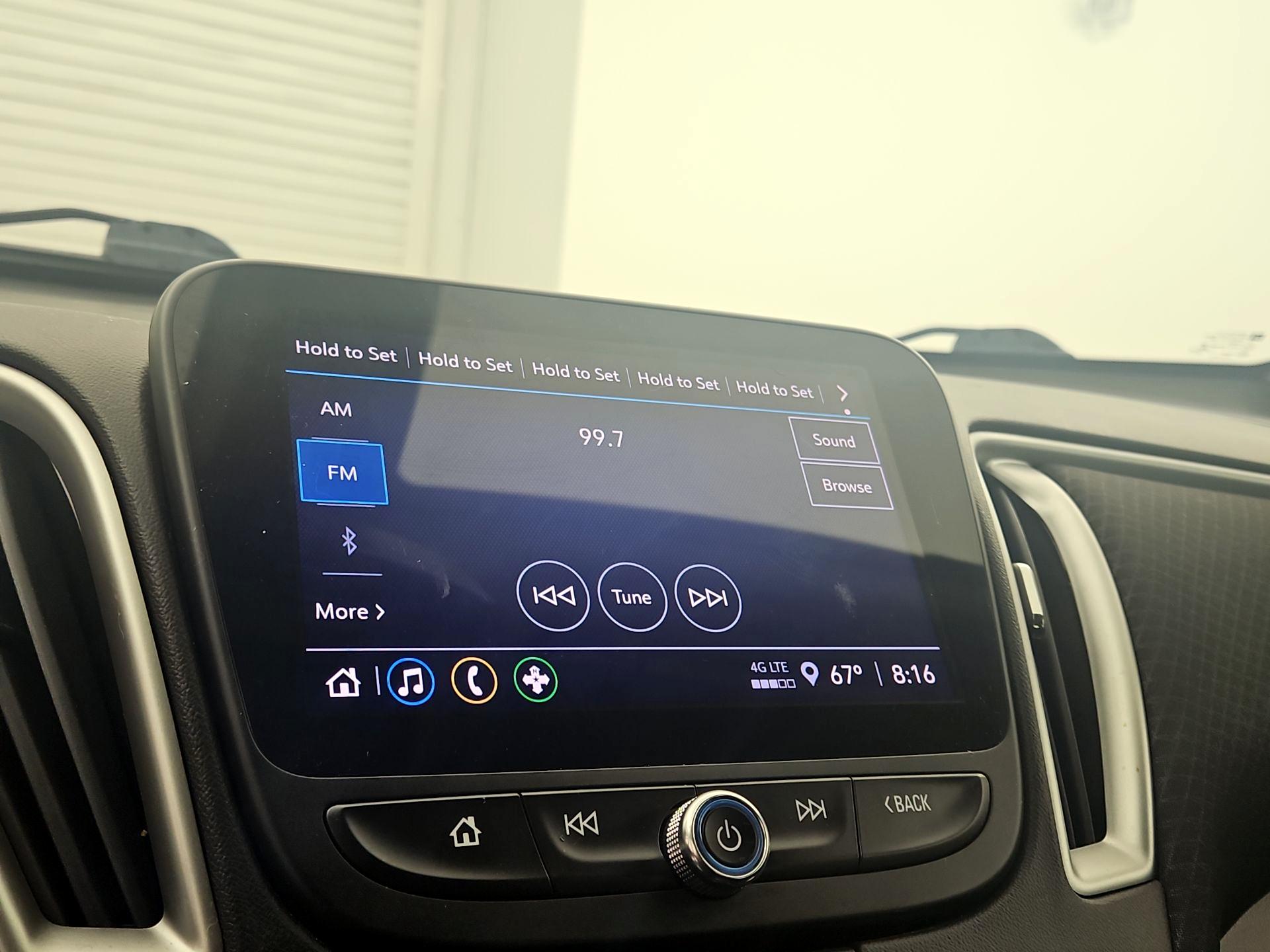 Thumbnail: 2022 Chevrolet Malibu - 15