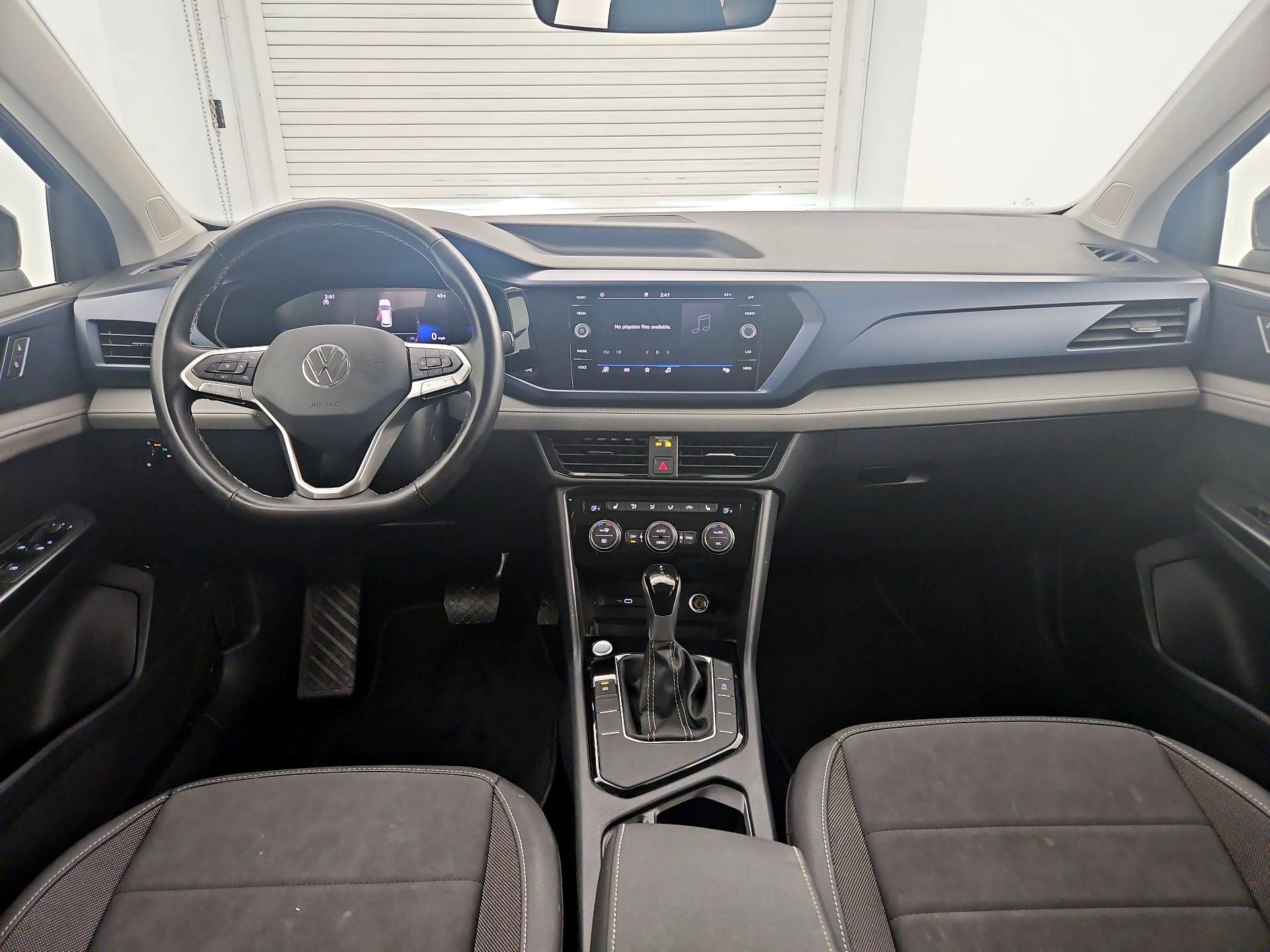 Thumbnail: 2024 Volkswagen Taos - 9