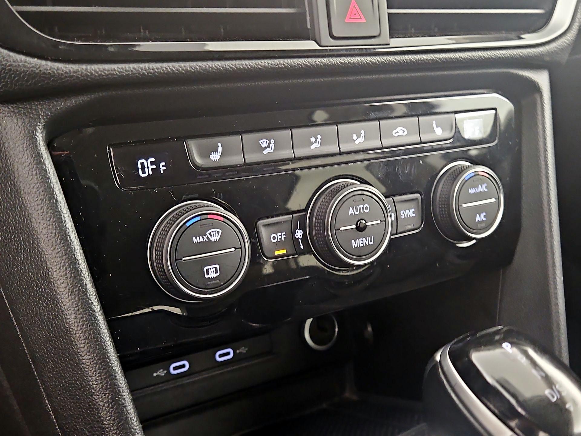 Thumbnail: 2024 Volkswagen Taos - 16