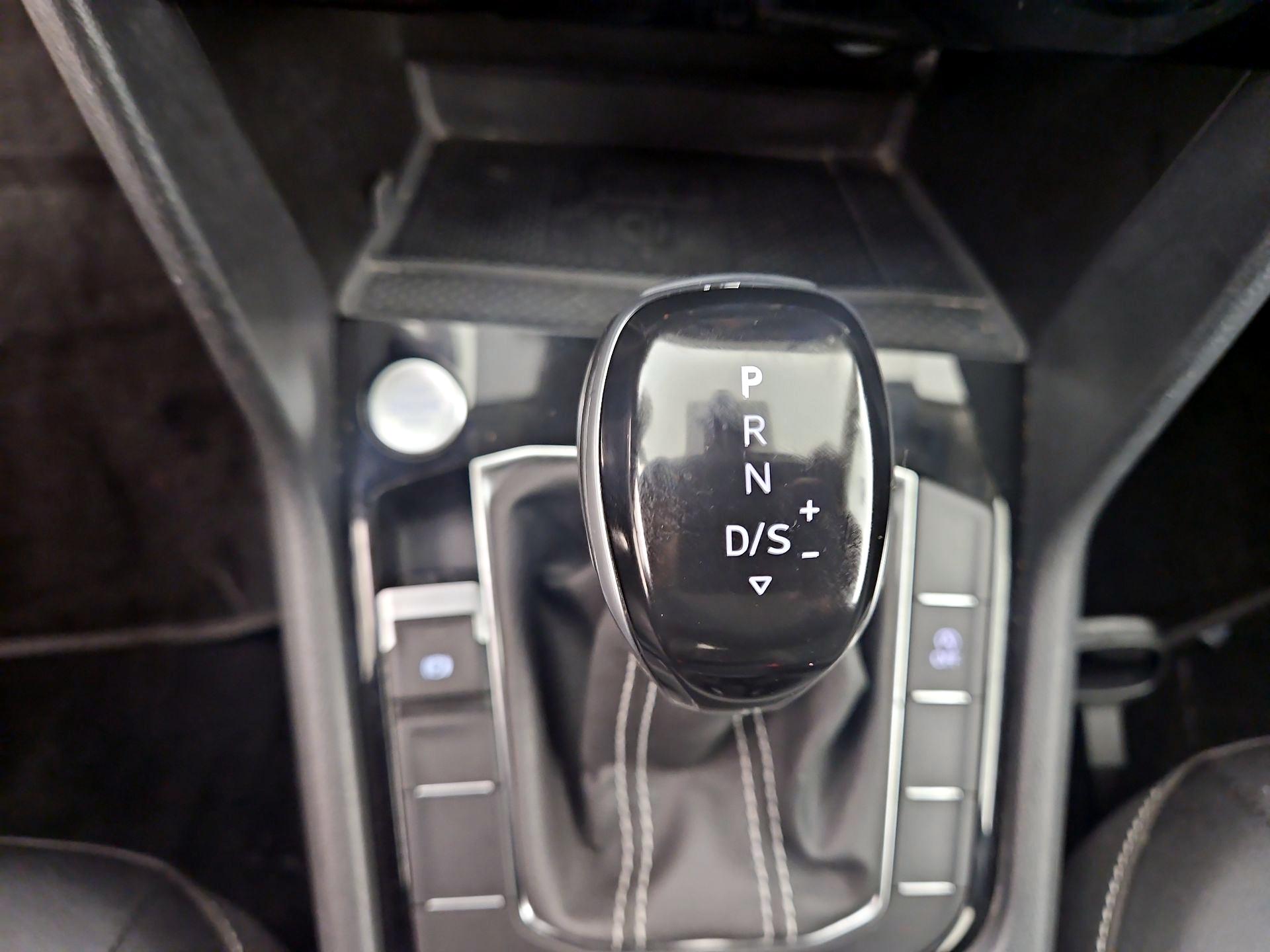 Thumbnail: 2024 Volkswagen Taos - 17