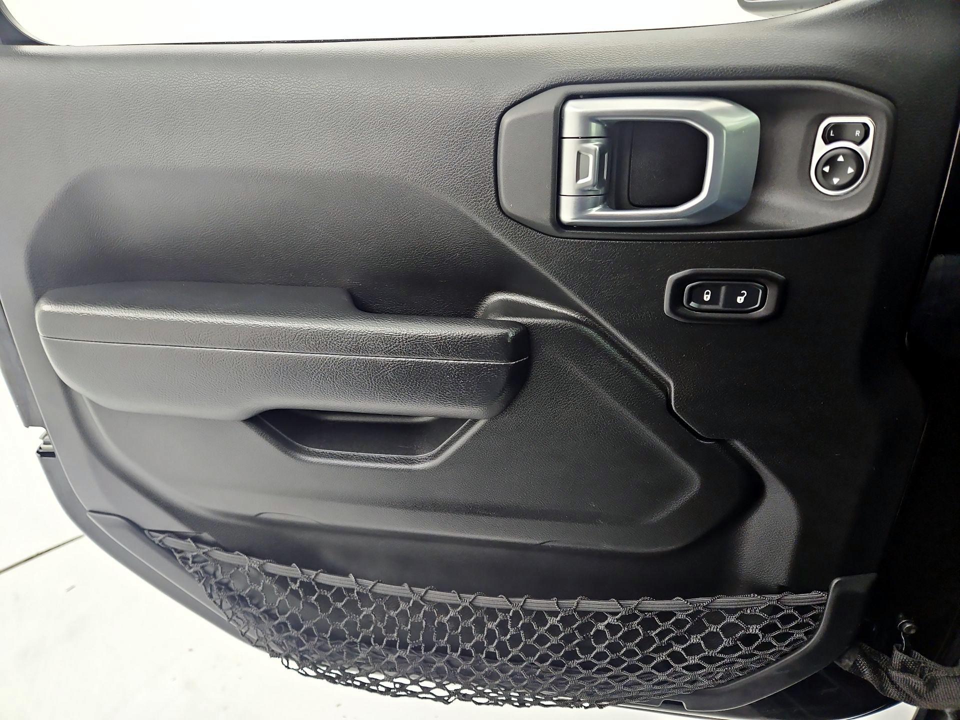 Thumbnail: 2021 Jeep Wrangler - 12