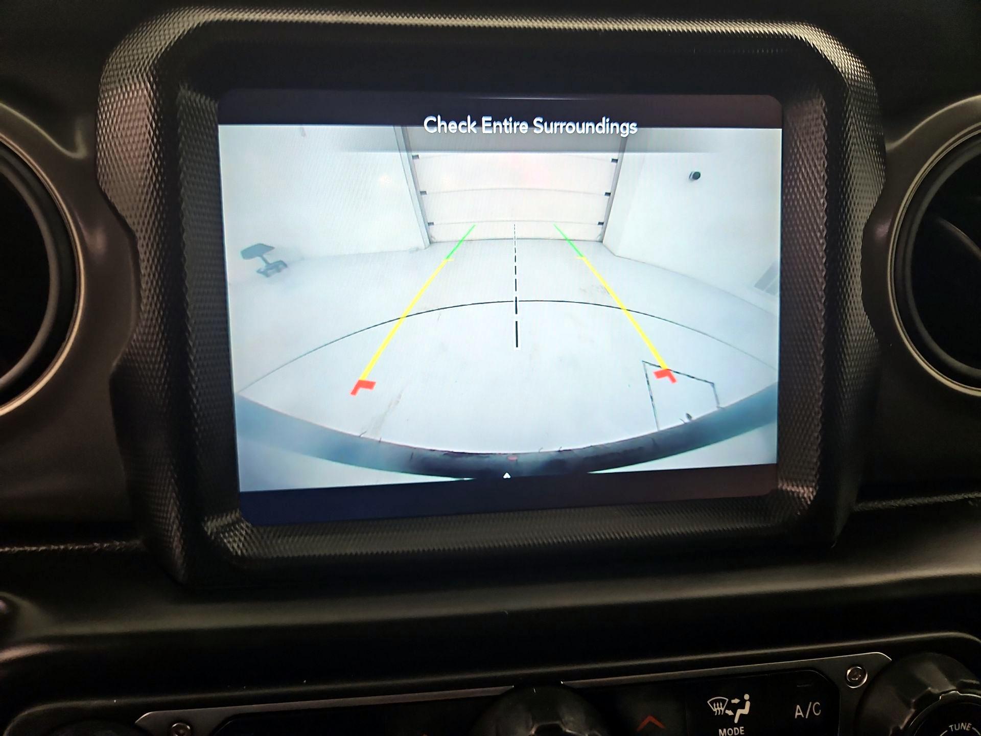 Thumbnail: 2021 Jeep Wrangler - 15