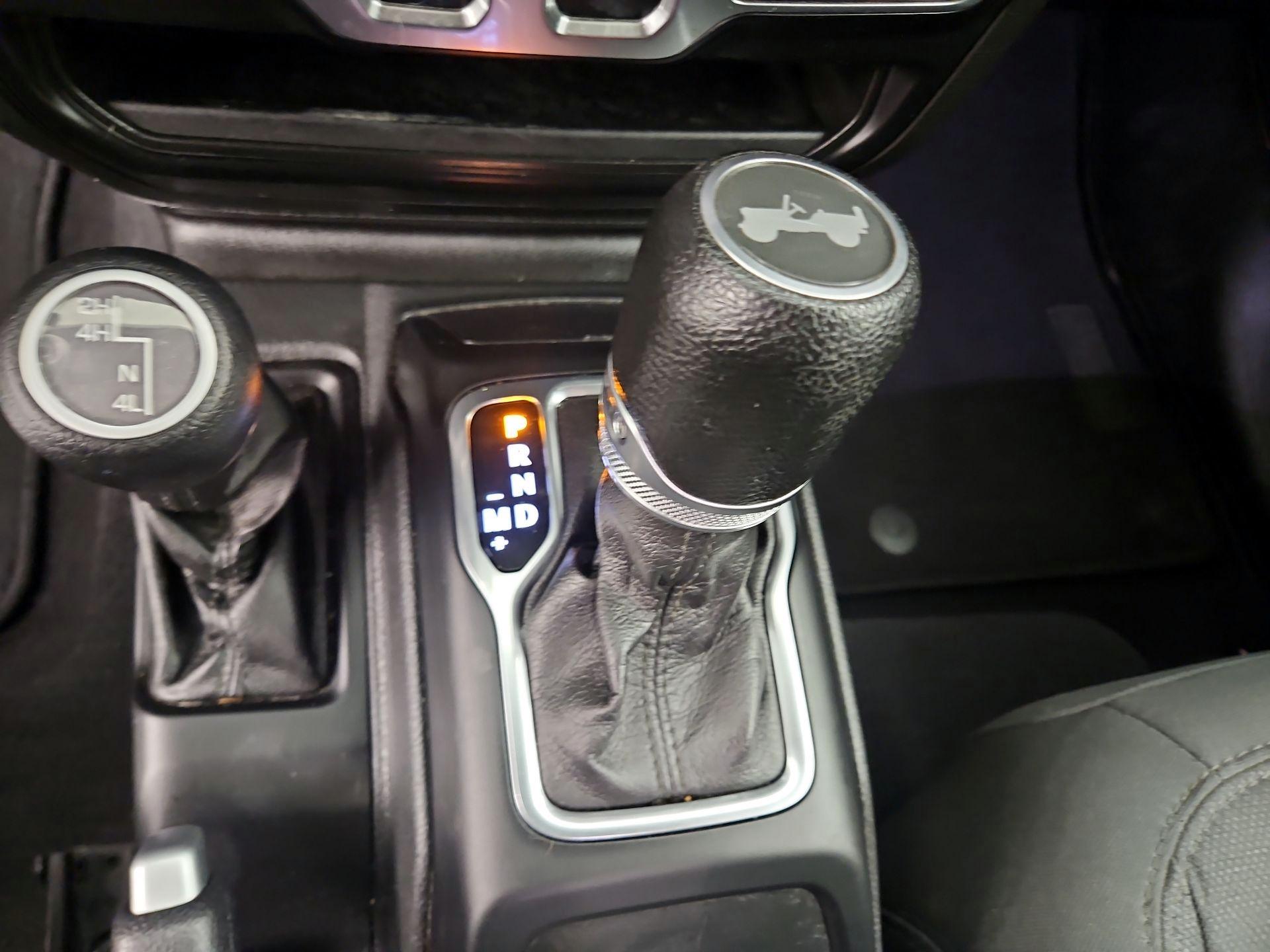 Thumbnail: 2021 Jeep Wrangler - 18