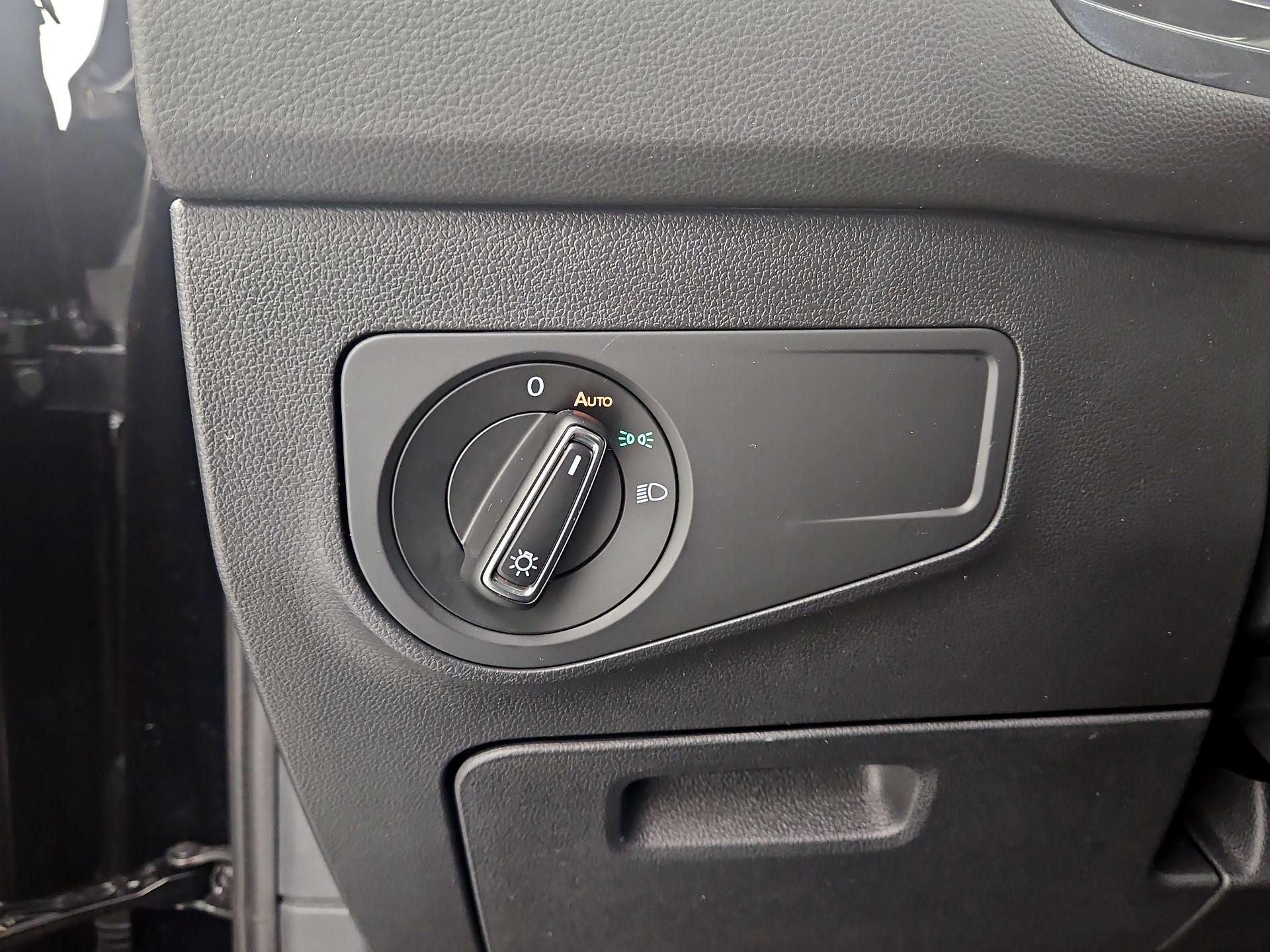 Thumbnail: 2024 Volkswagen Tiguan - 13