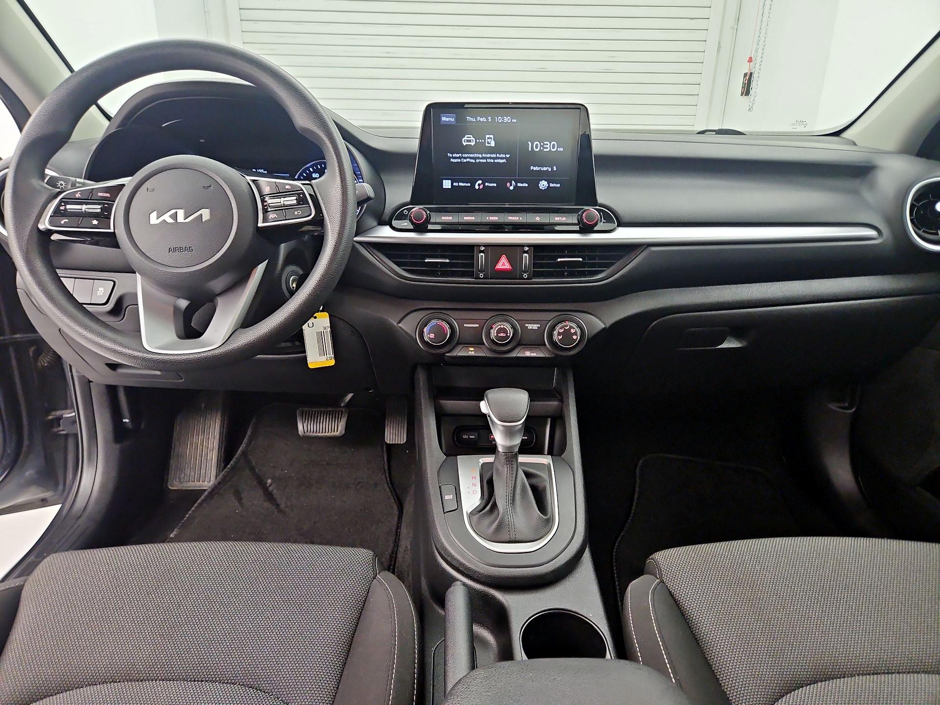 Thumbnail: 2023 Kia Forte - 9