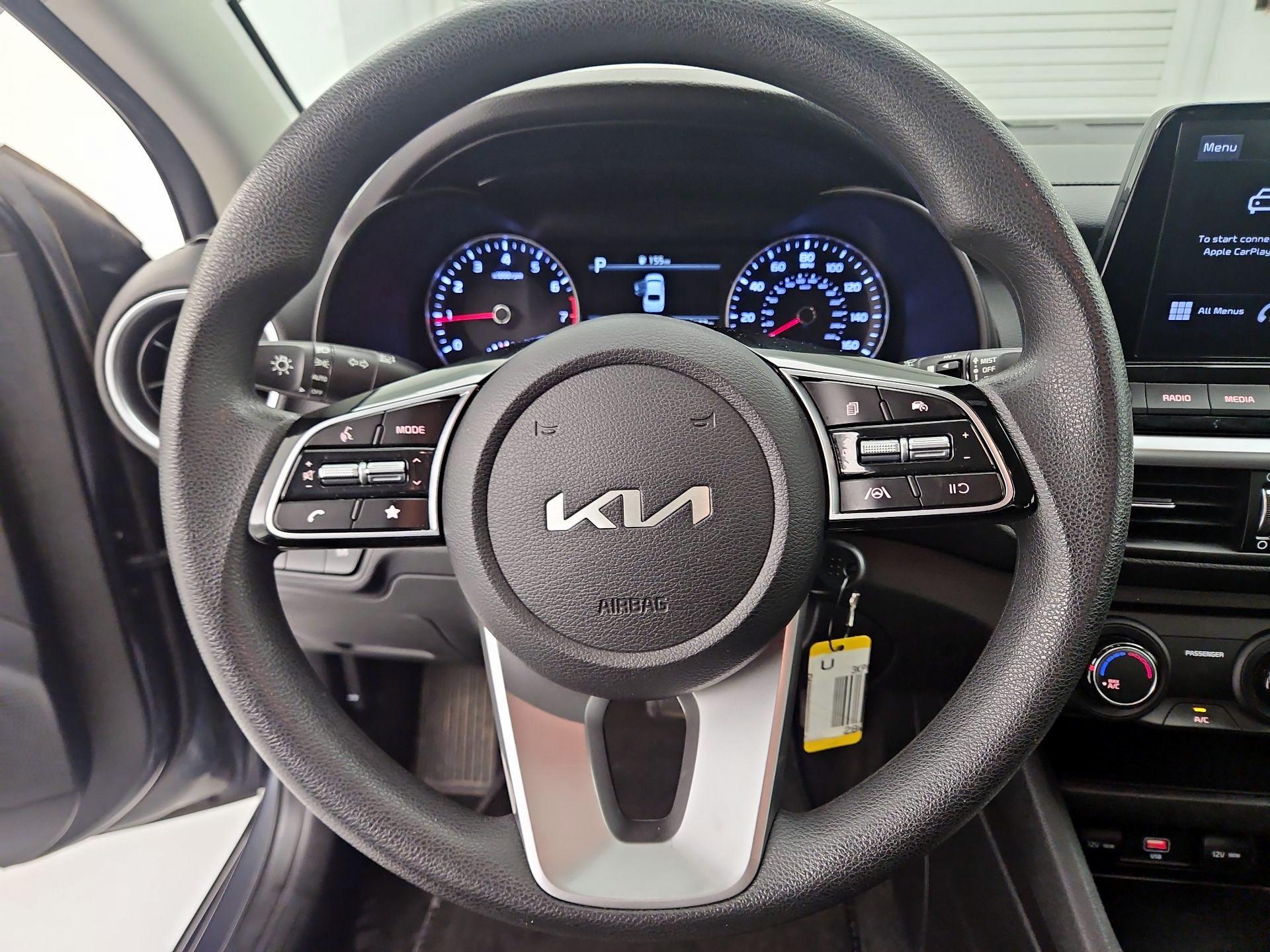 Thumbnail: 2023 Kia Forte - 10