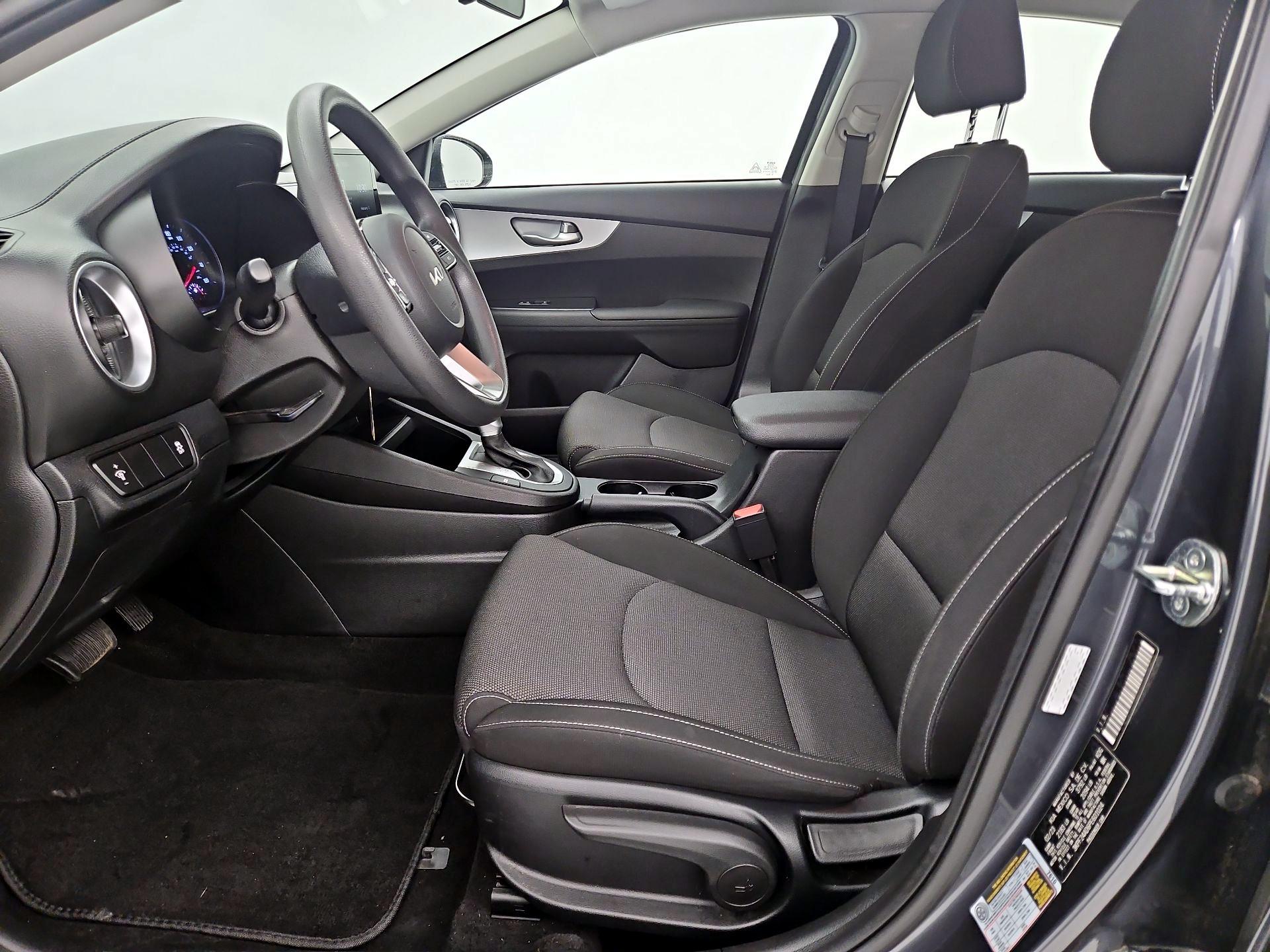 Thumbnail: 2023 Kia Forte - 11