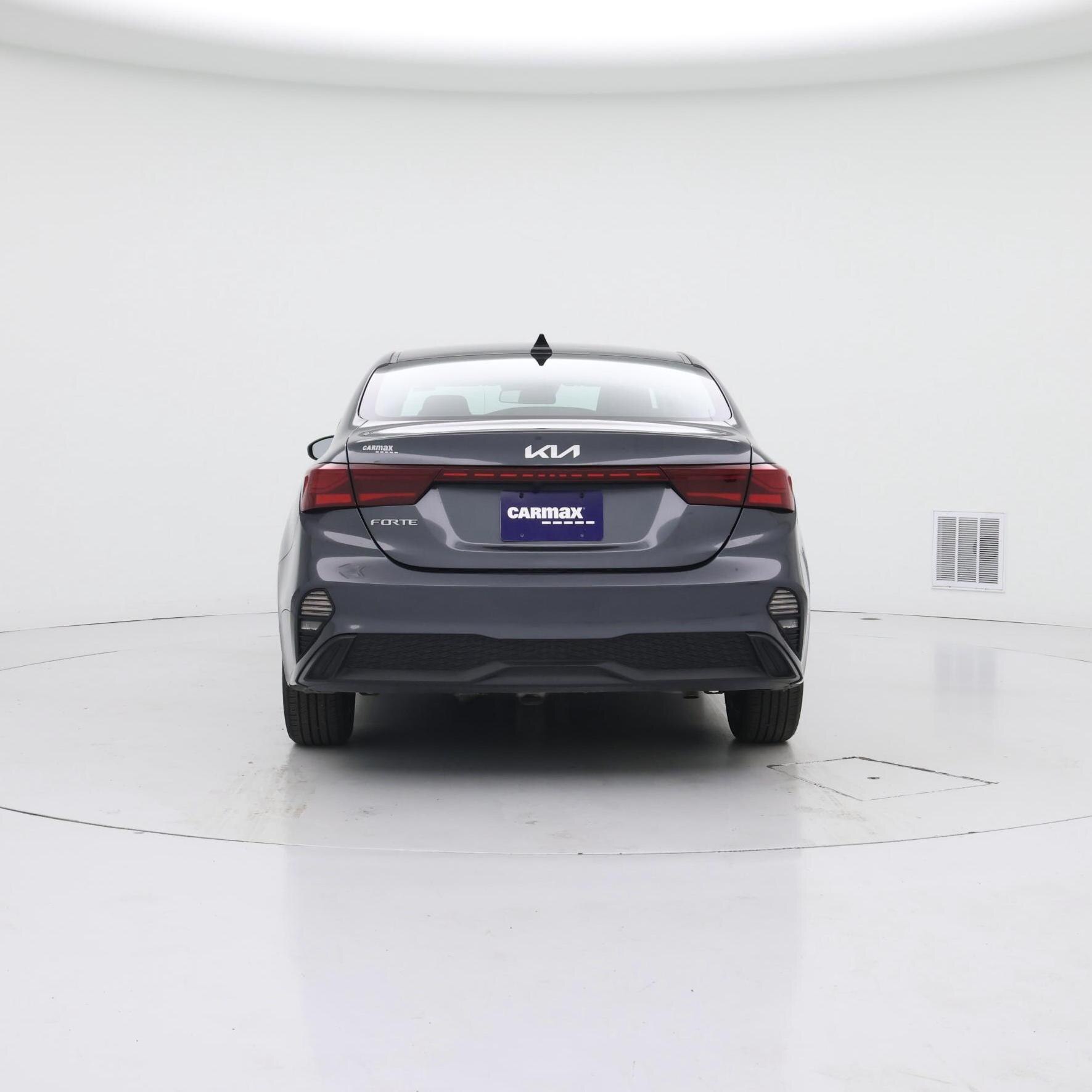 Thumbnail: 2023 Kia Forte - 6