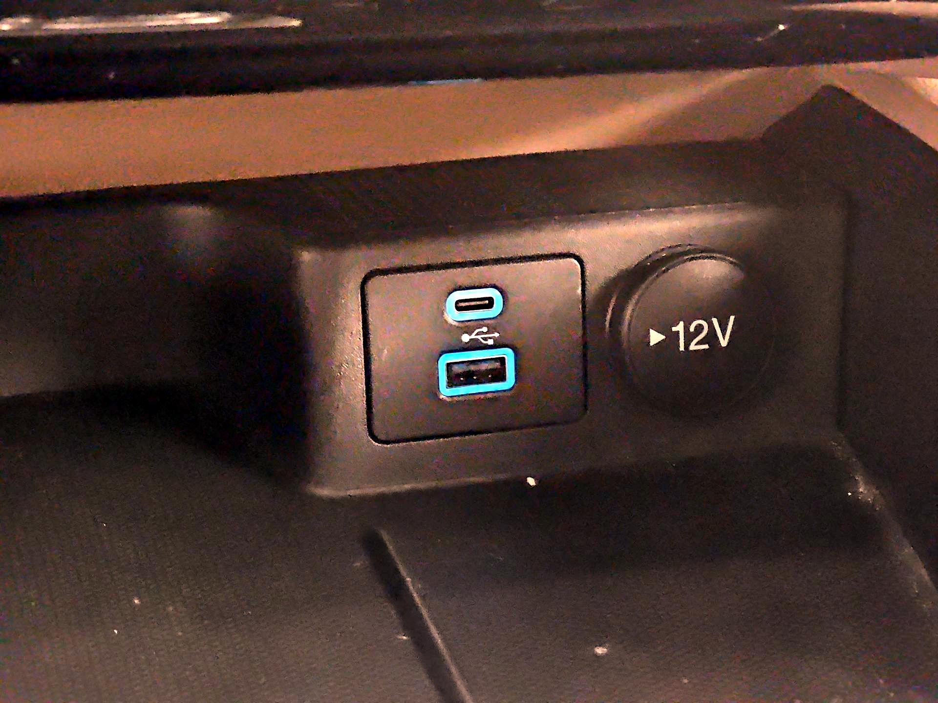 Thumbnail: 2022 Ford Escape - 18