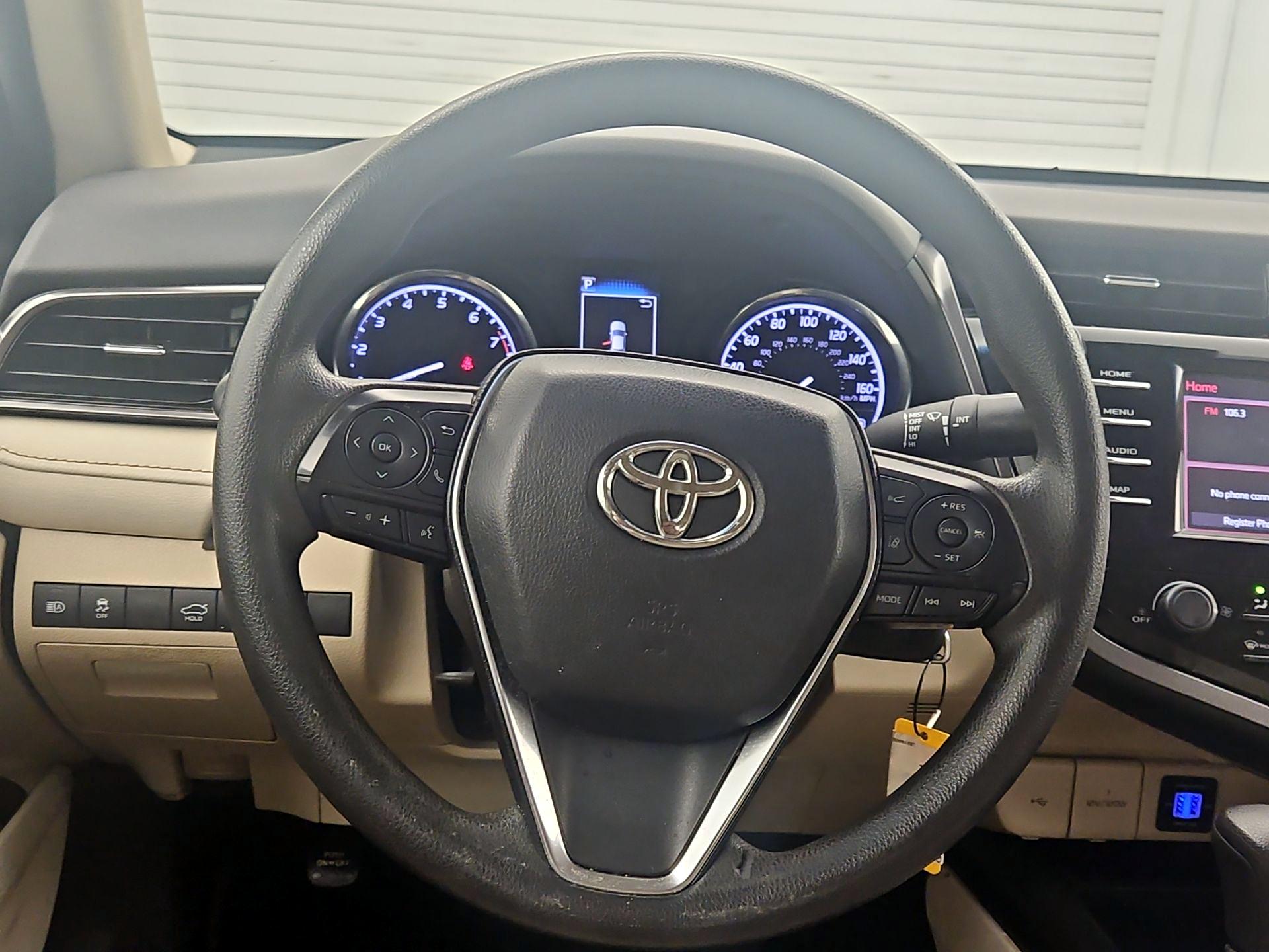 Thumbnail: 2020 Toyota Camry - 10