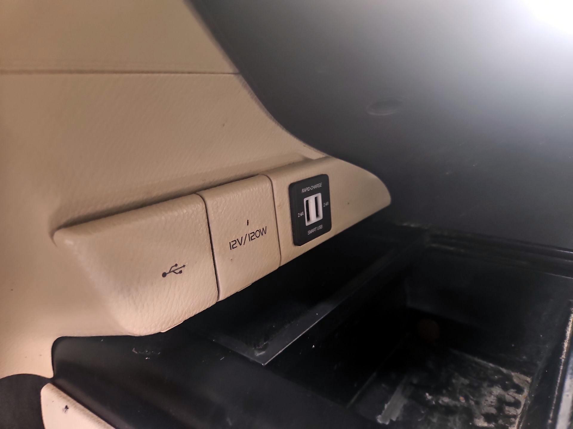 Thumbnail: 2020 Toyota Camry - 17