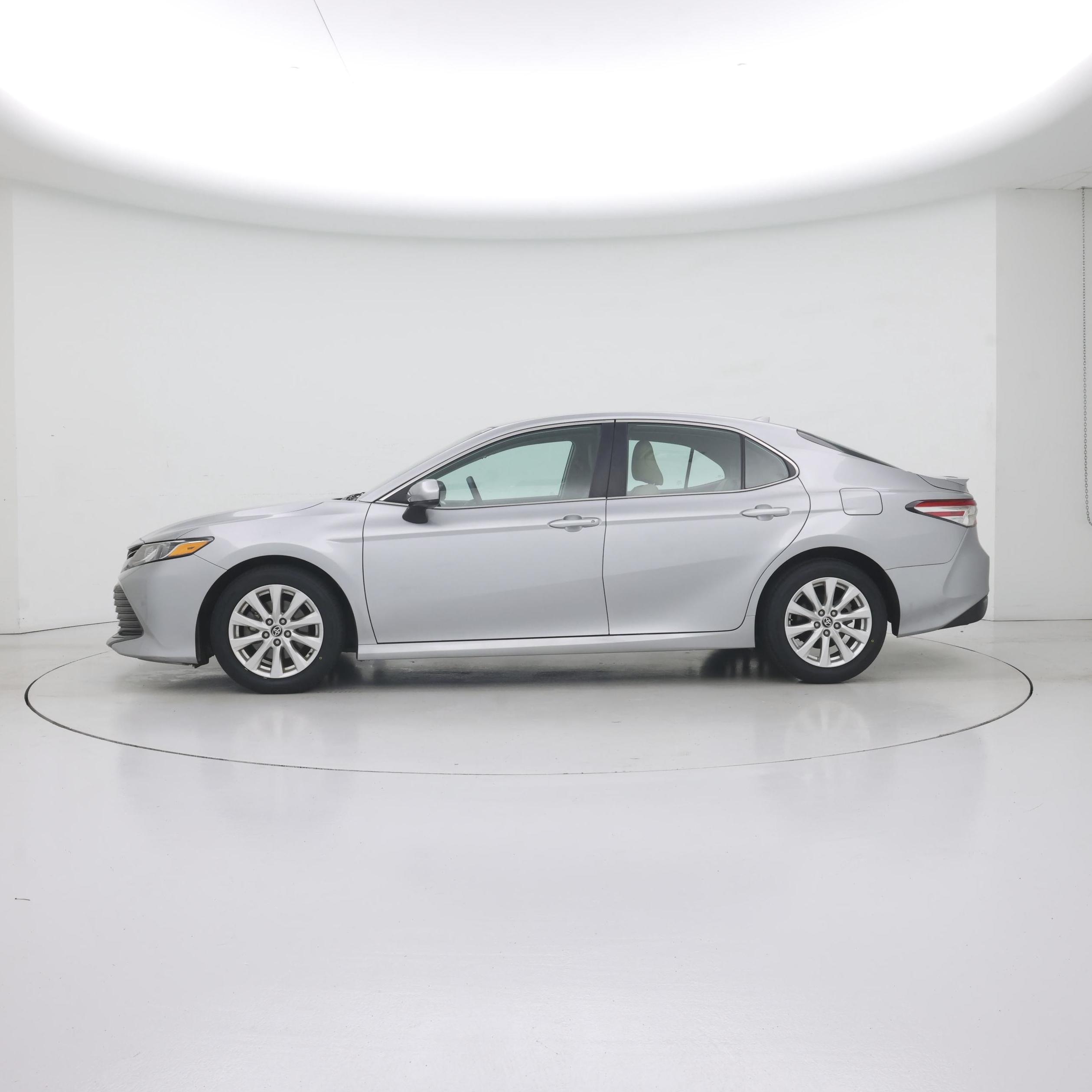 Thumbnail: 2020 Toyota Camry - 3