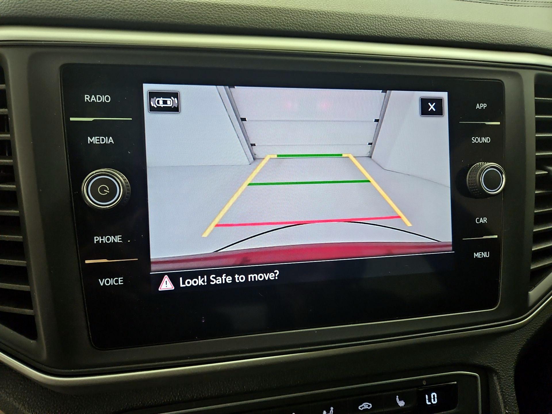 Thumbnail: 2021 Volkswagen Atlas - 14